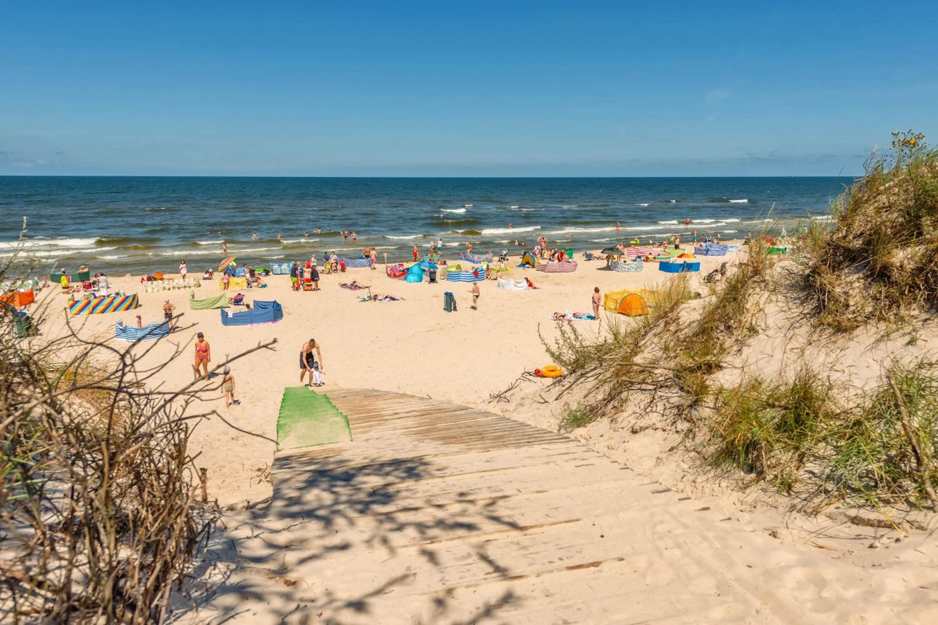 Beach in Seaside Grzybowo, Sun & Snow