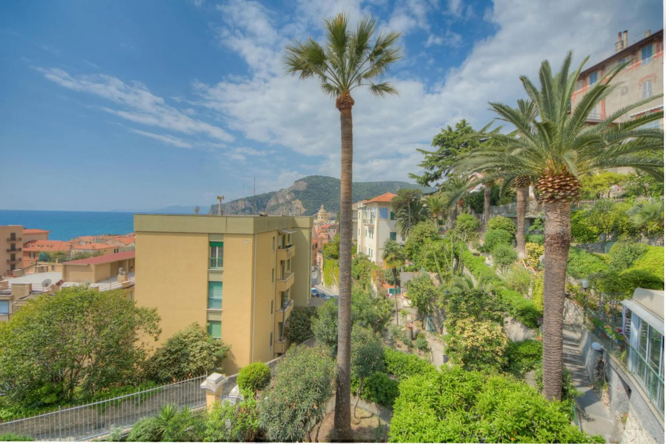 Property building in Hotel Deutsche Familien