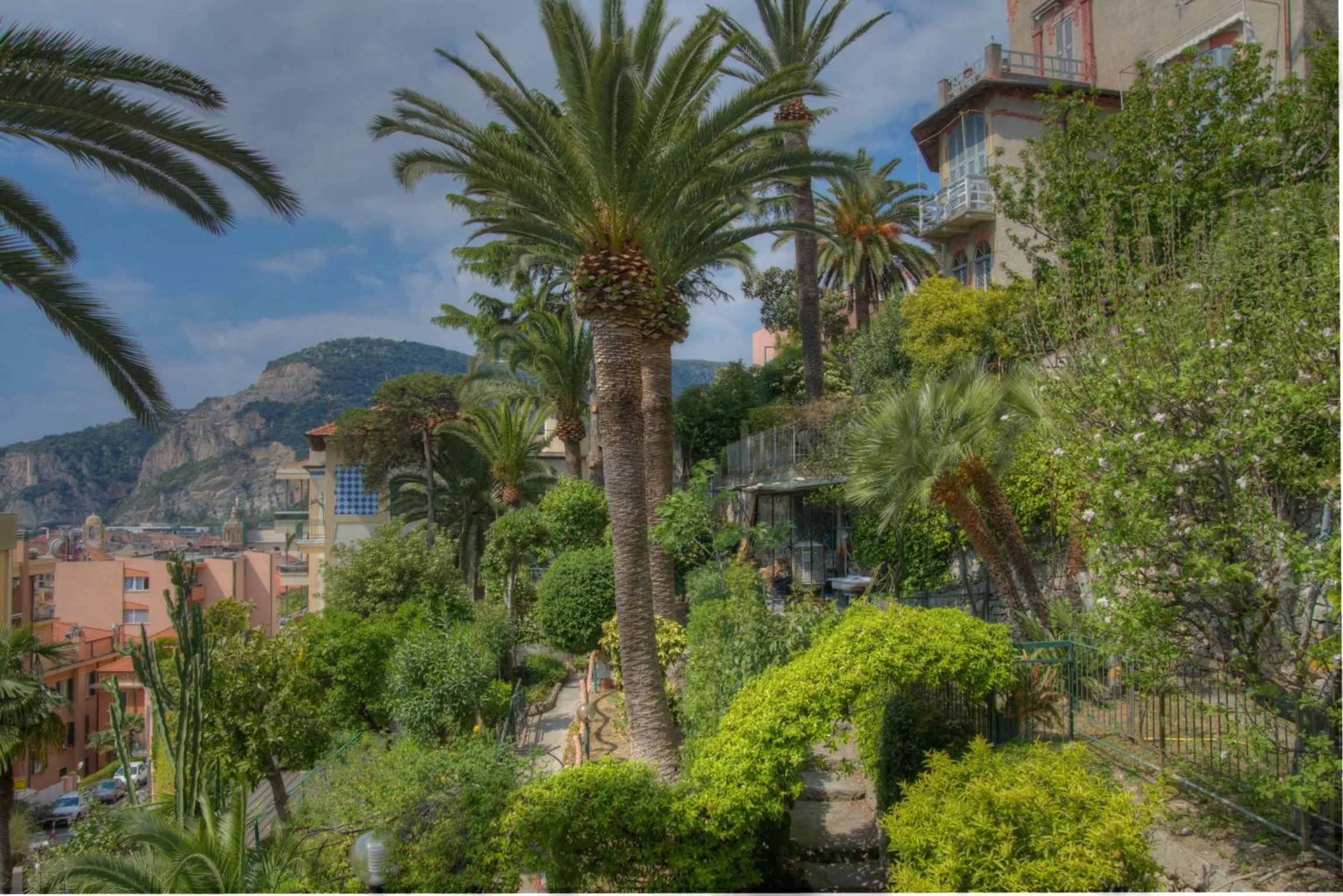 Garden view in Hotel Deutsche Familien
