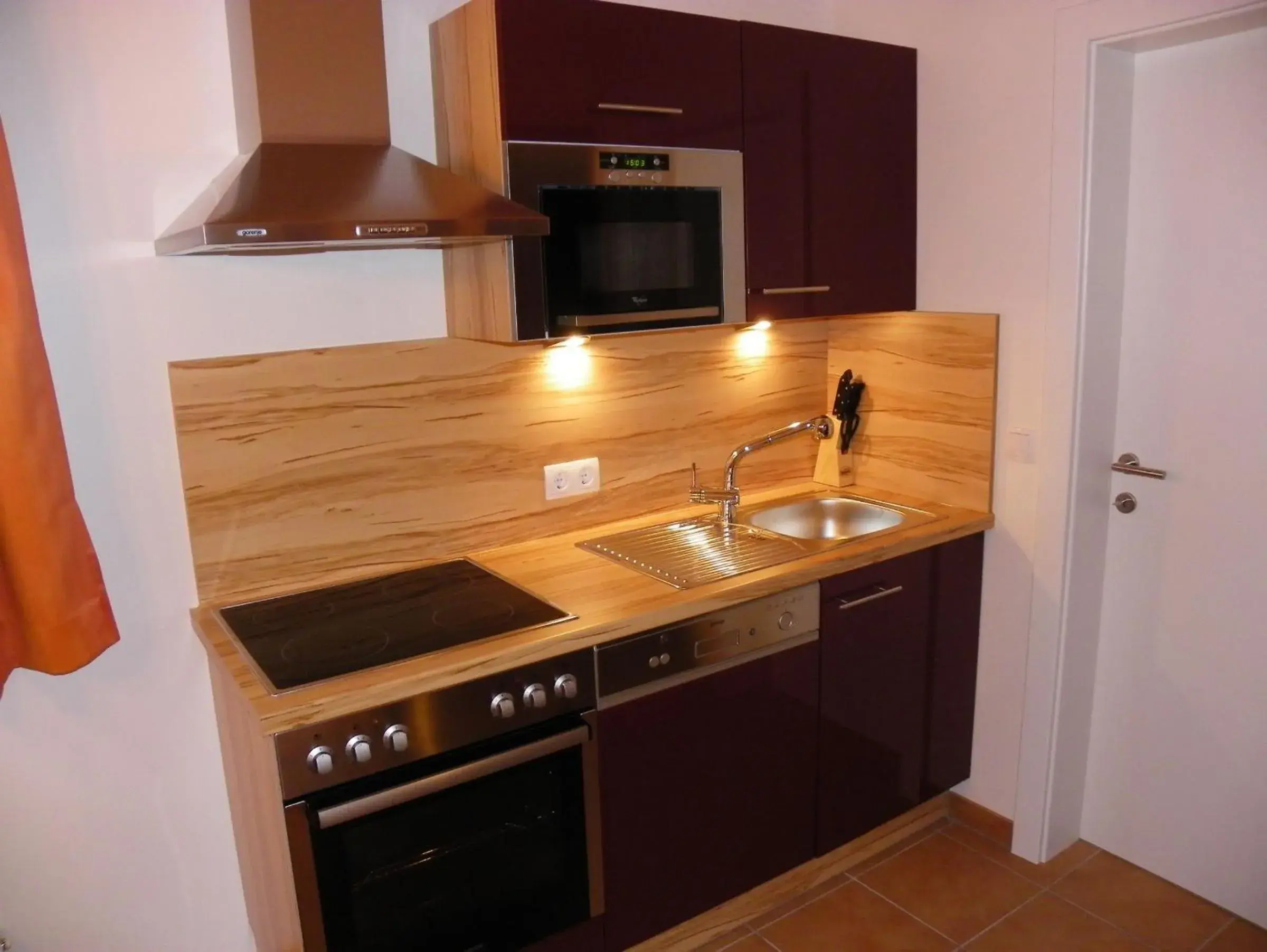 Two-Bedroom Apartment with Balcony (4-6 Adults) in Ferienwohnung Ski-Hans Two-Bedroom Apartment with Balcony (4-6 Adults) in Ferienwohnung Ski-Hans