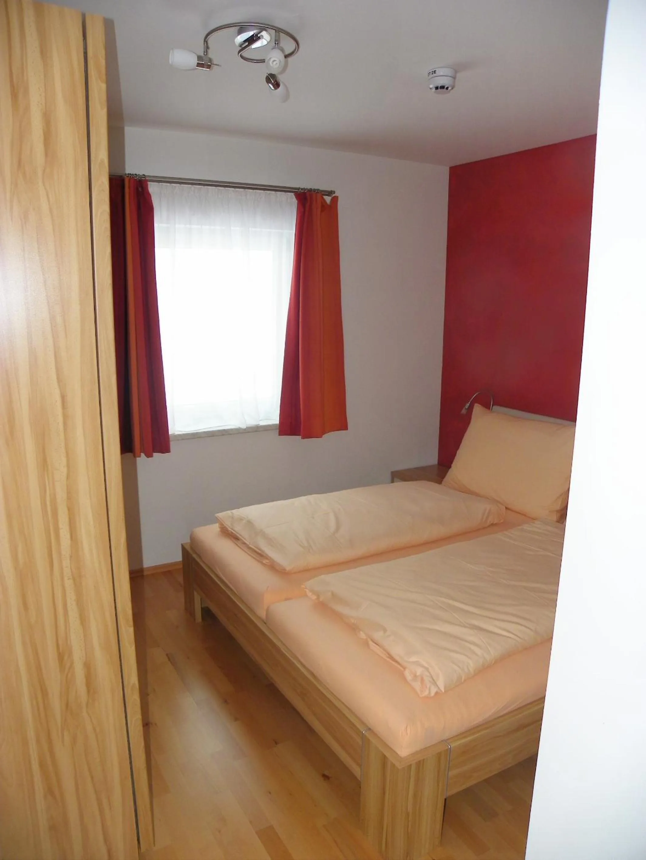 Bedroom, Bed in Ferienwohnung Ski-Hans