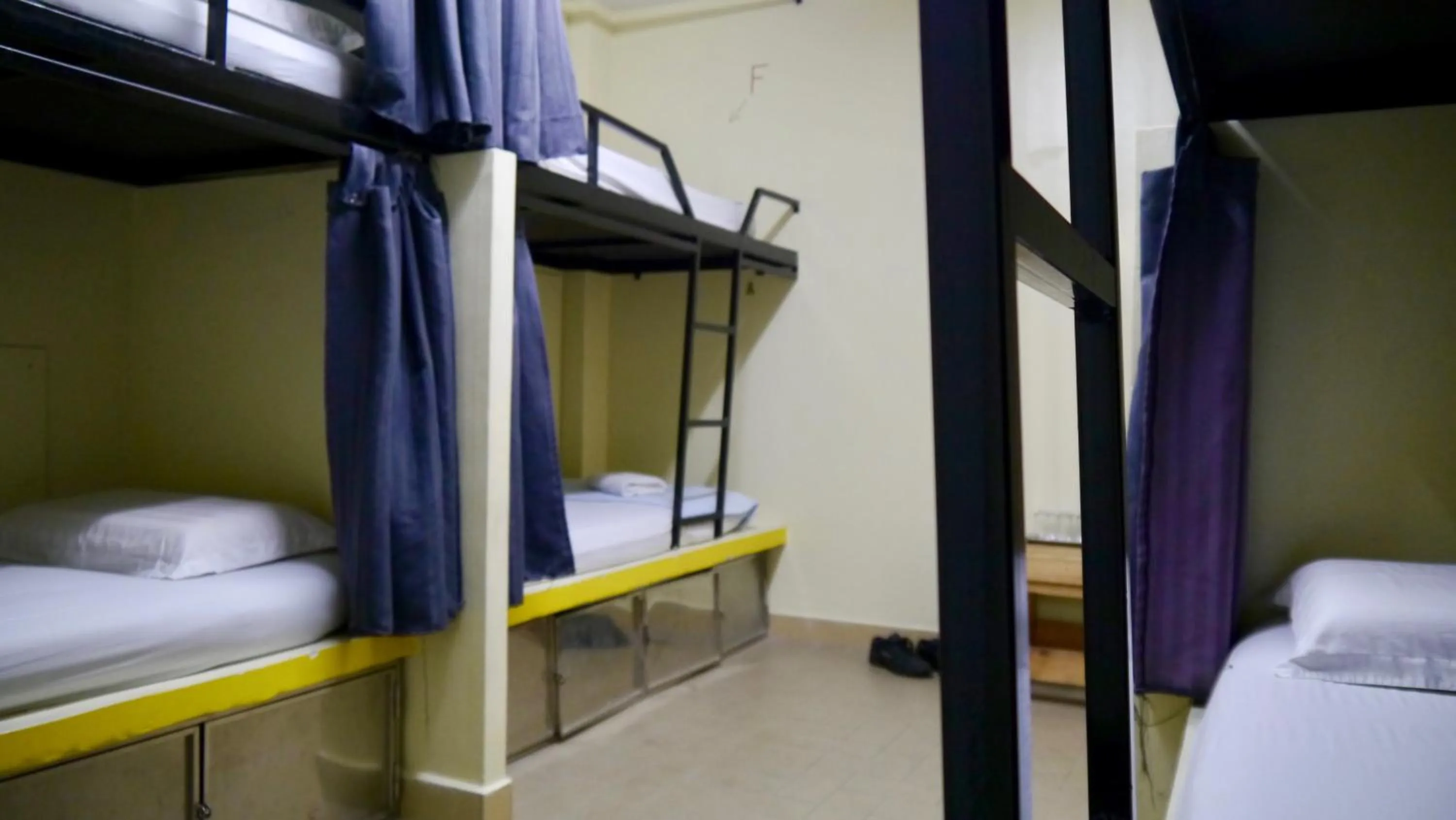 bunk bed, Bed in Abby by the river