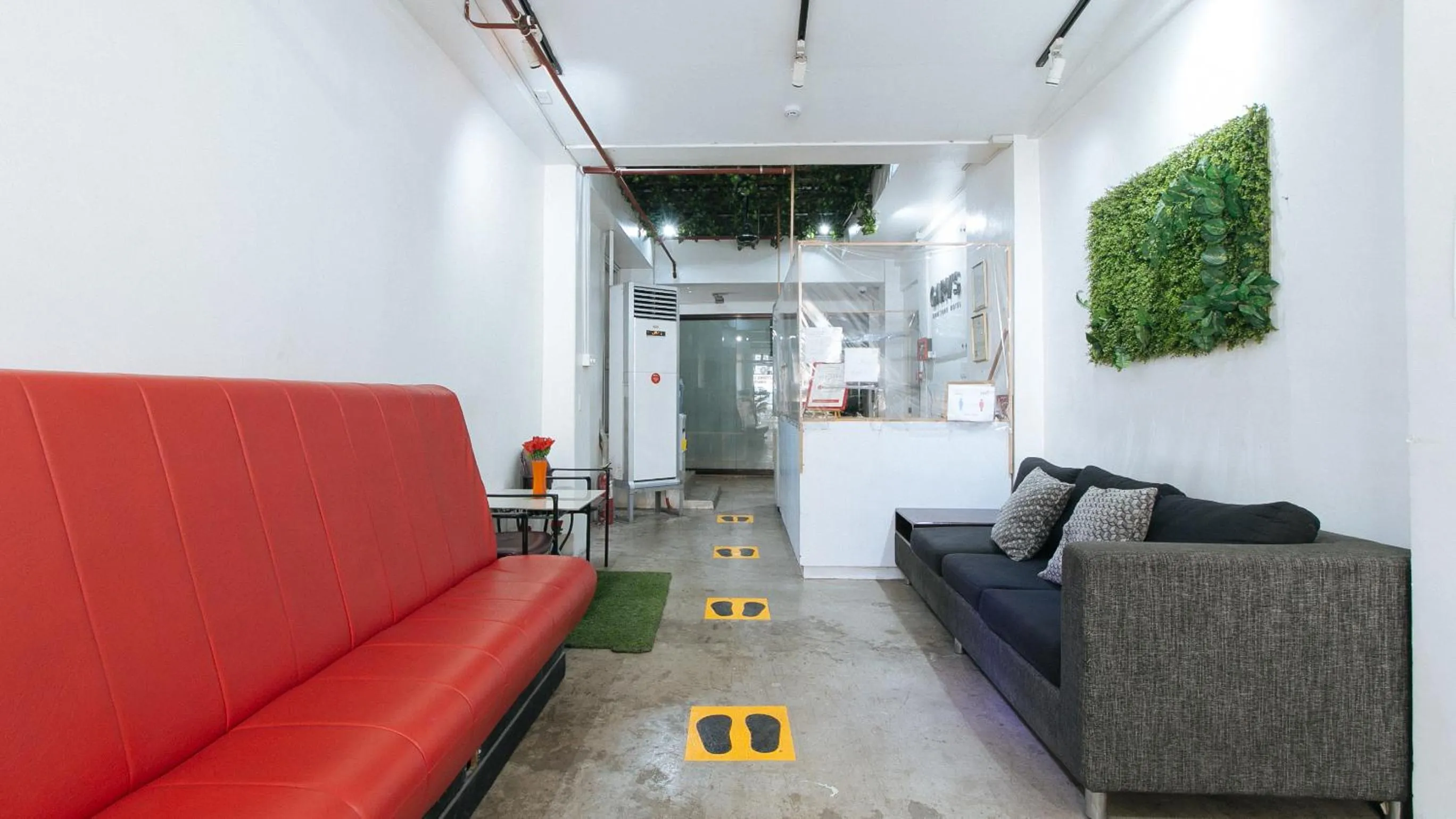 Lobby or reception in RedDoorz Plus at Boni Avenue Mandaluyong