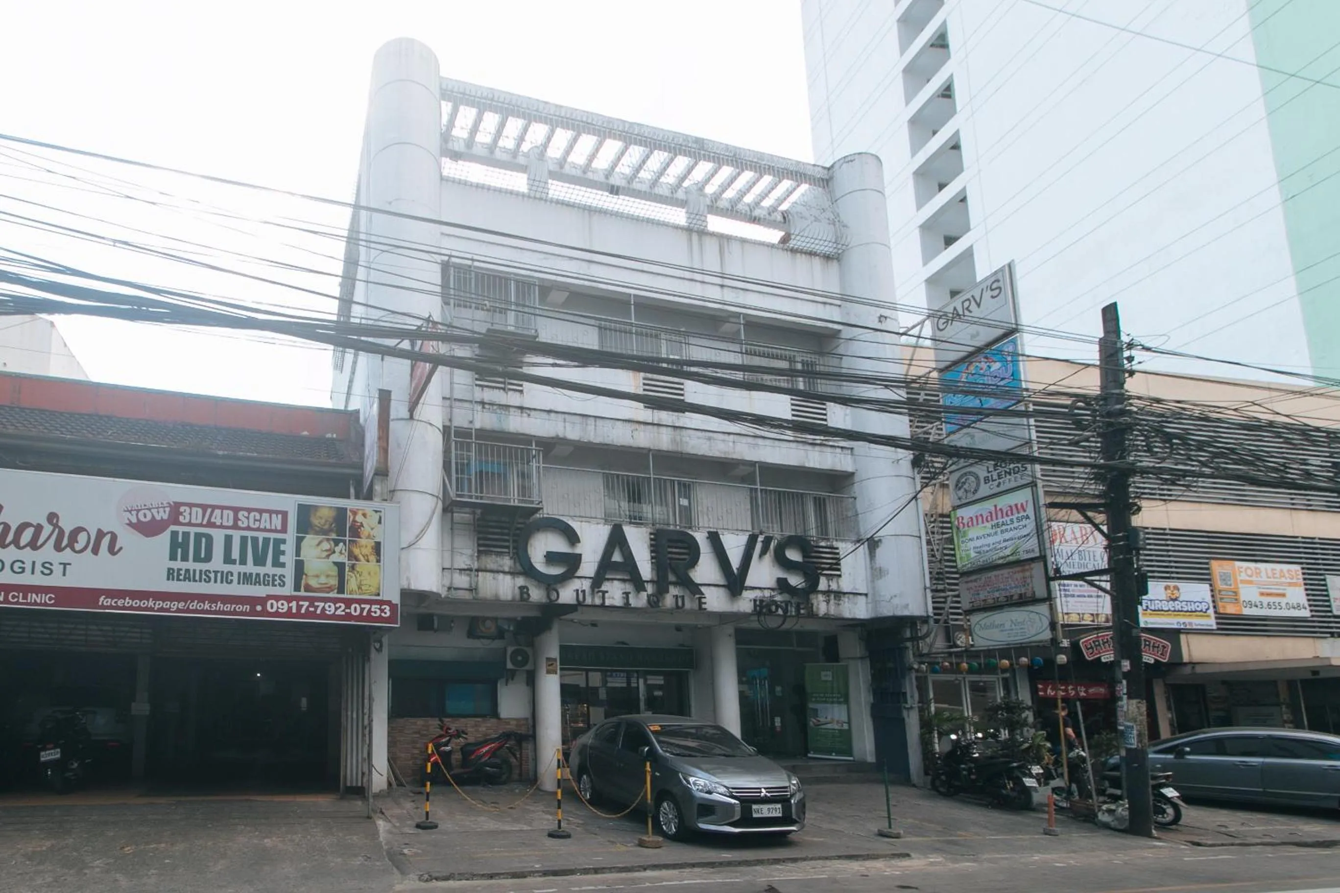 Property building in RedDoorz Plus at Boni Avenue Mandaluyong