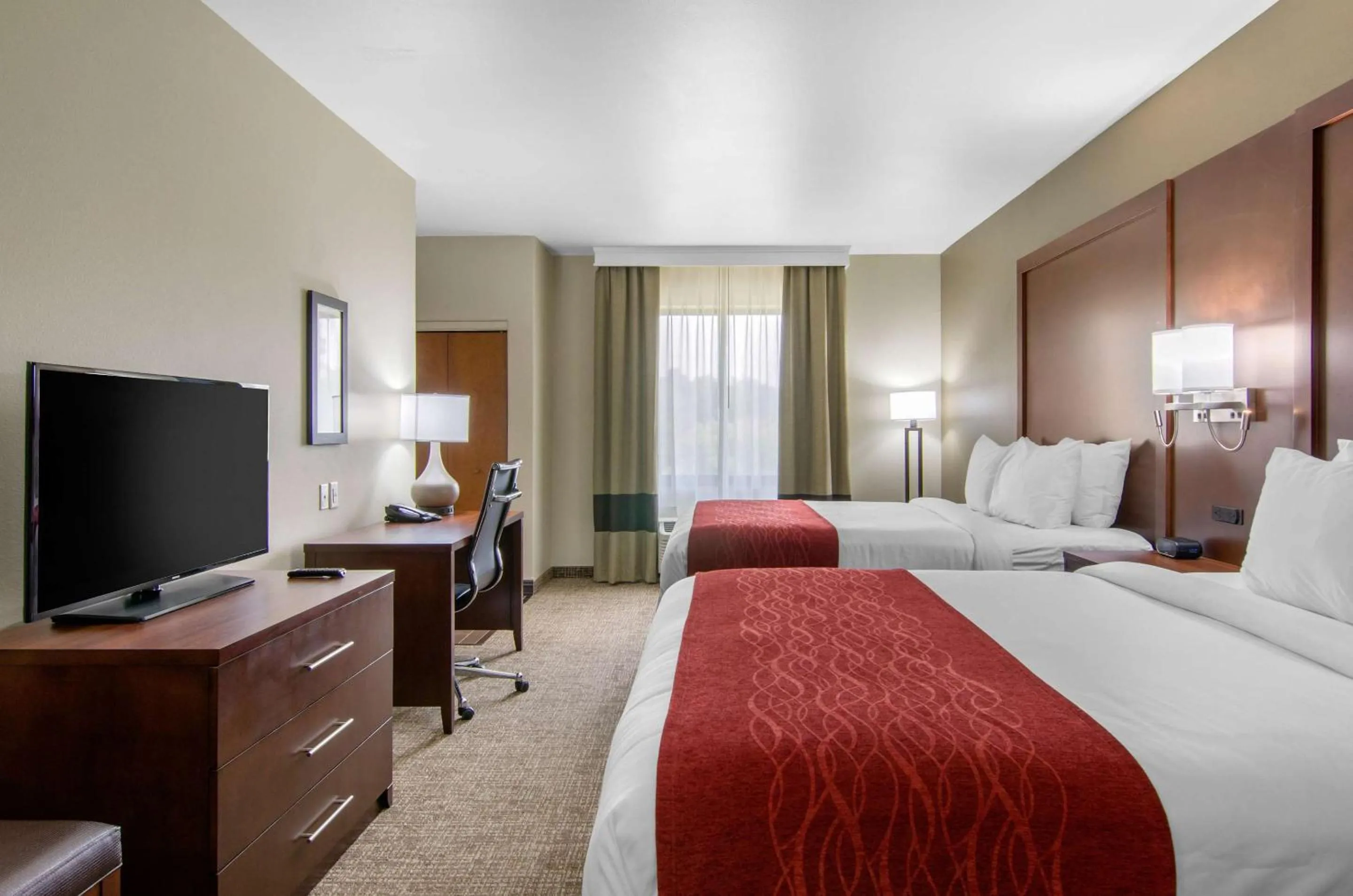 Bedroom, Bed in Comfort Inn & Suites Shawnee - Kansas City