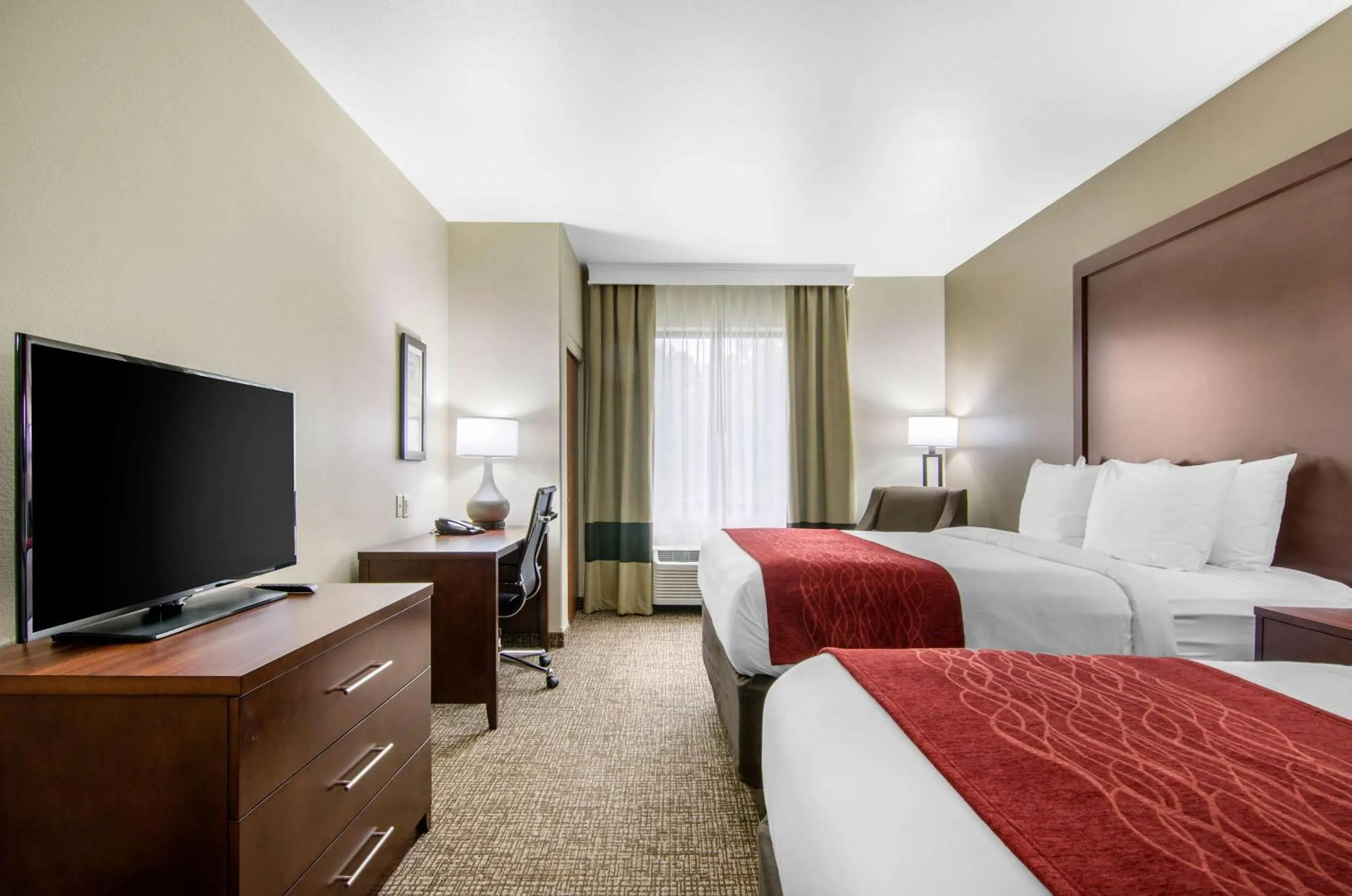 Bedroom, Bed in Comfort Inn & Suites Shawnee - Kansas City