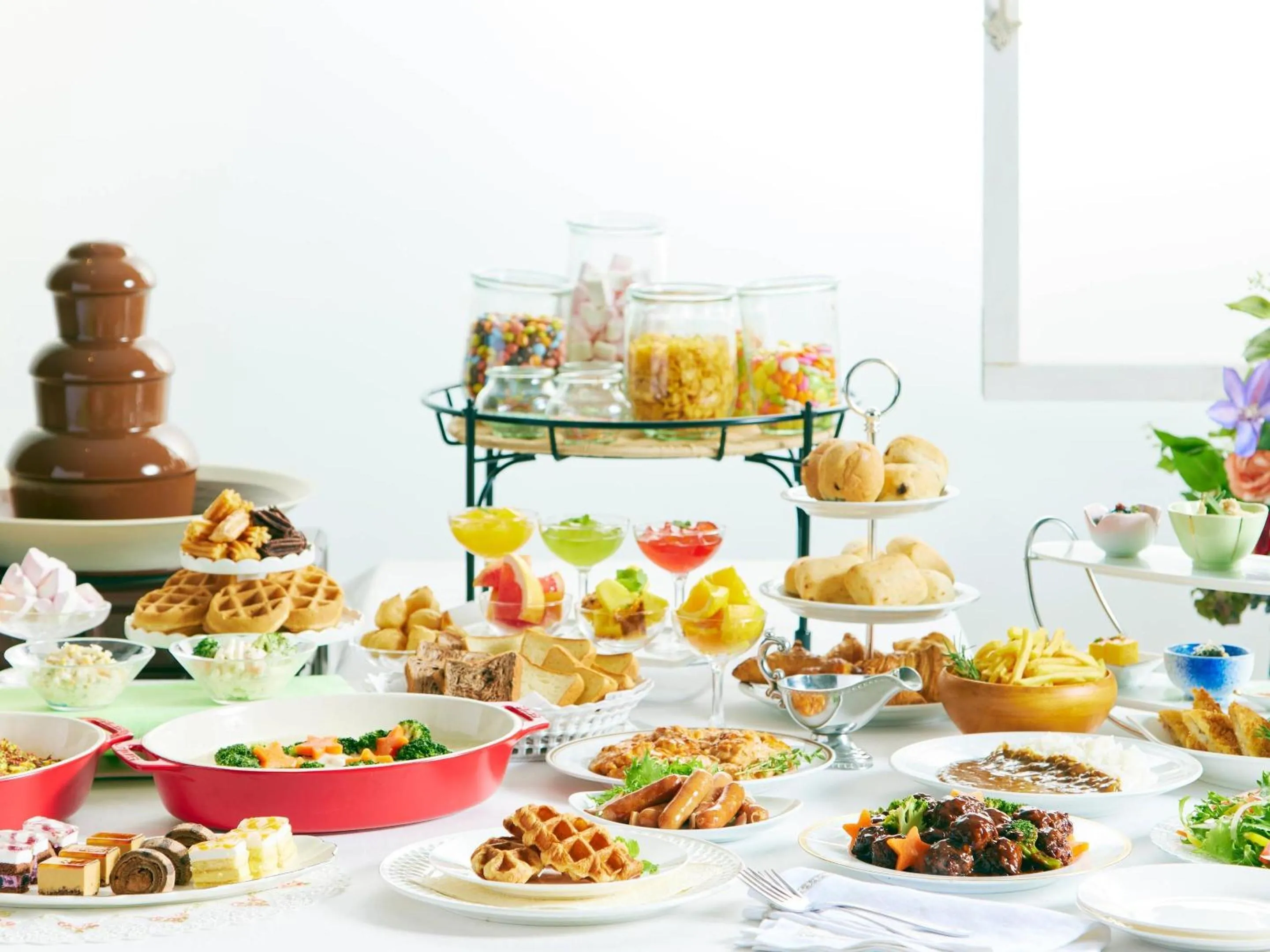 Breakfast in Comfort Suites Tokyo Bay