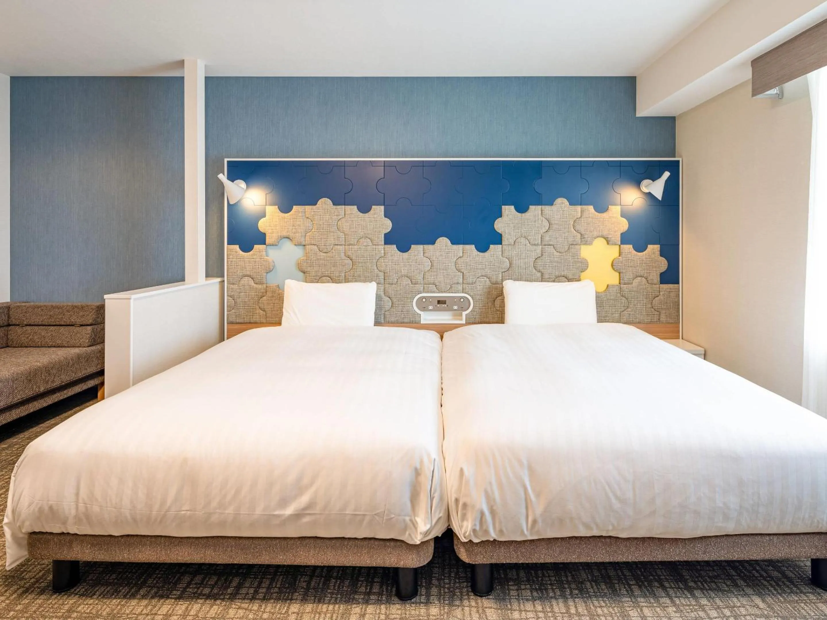 Bedroom, Bed in Comfort Suites Tokyo Bay