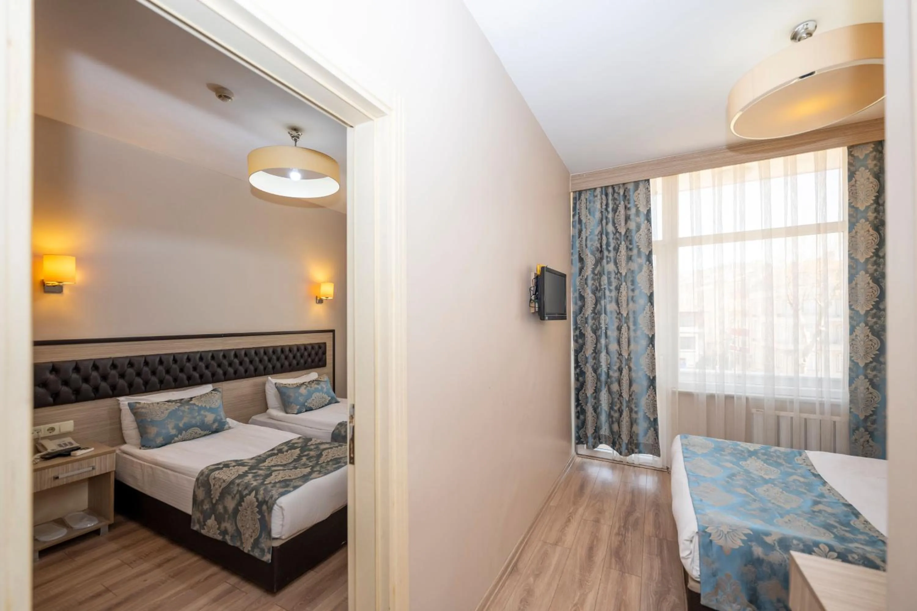 Photo of the whole room, Bed in Tugra Hotel