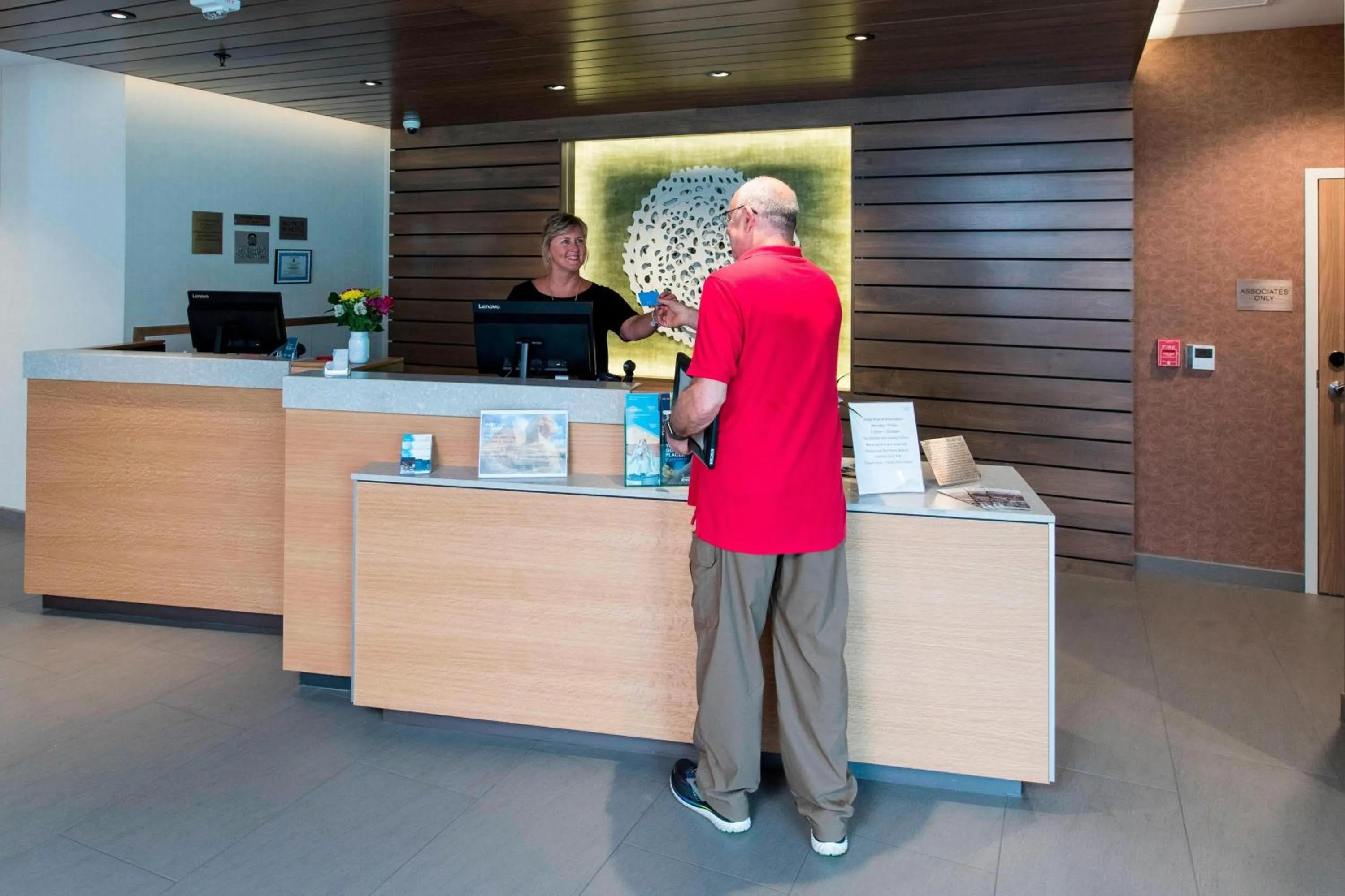 Lobby or reception in Fairfield Inn & Suites by Marriott Philadelphia Valley Forge/Great Valley