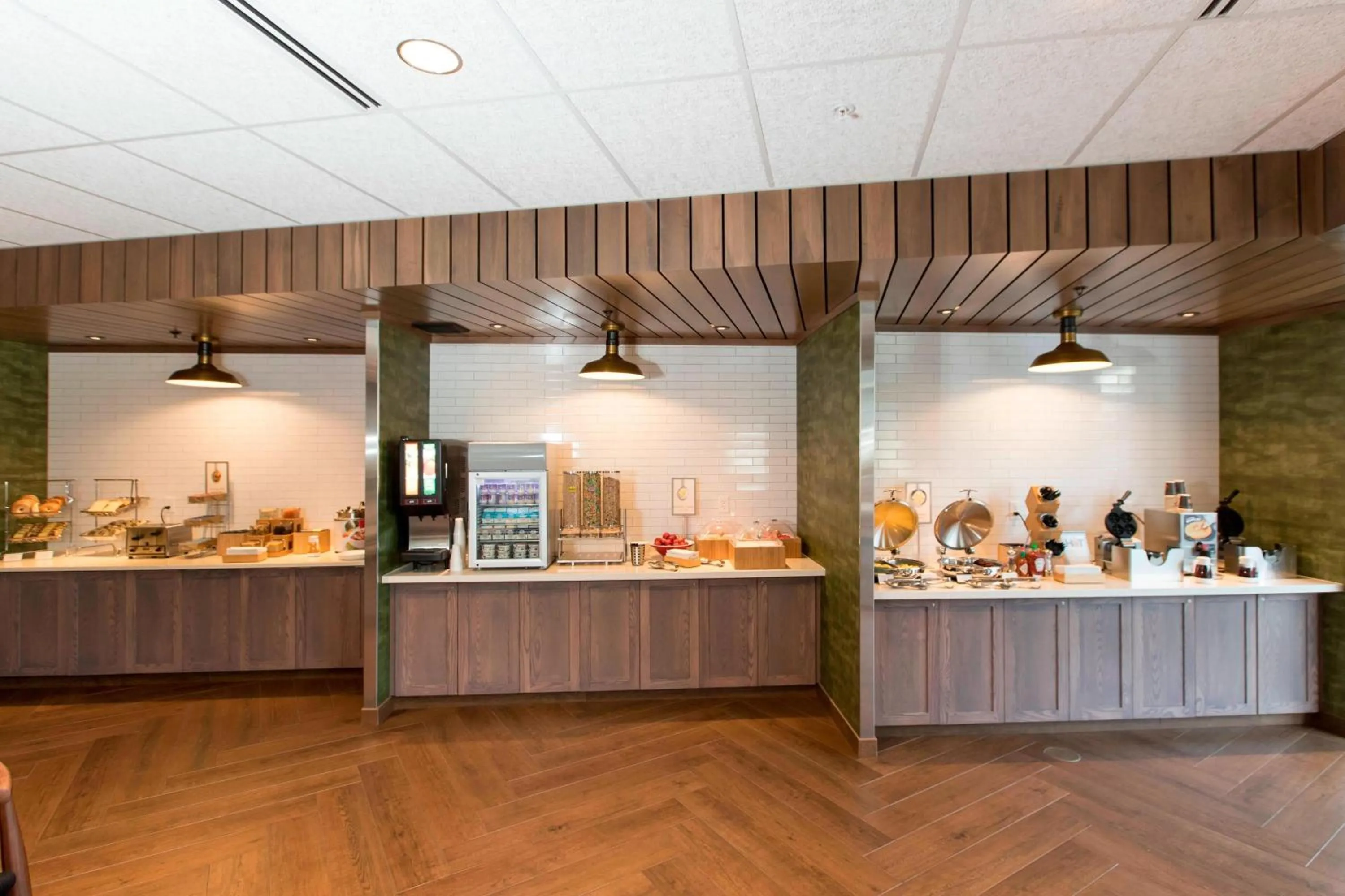 Breakfast in Fairfield Inn & Suites by Marriott Philadelphia Valley Forge/Great Valley