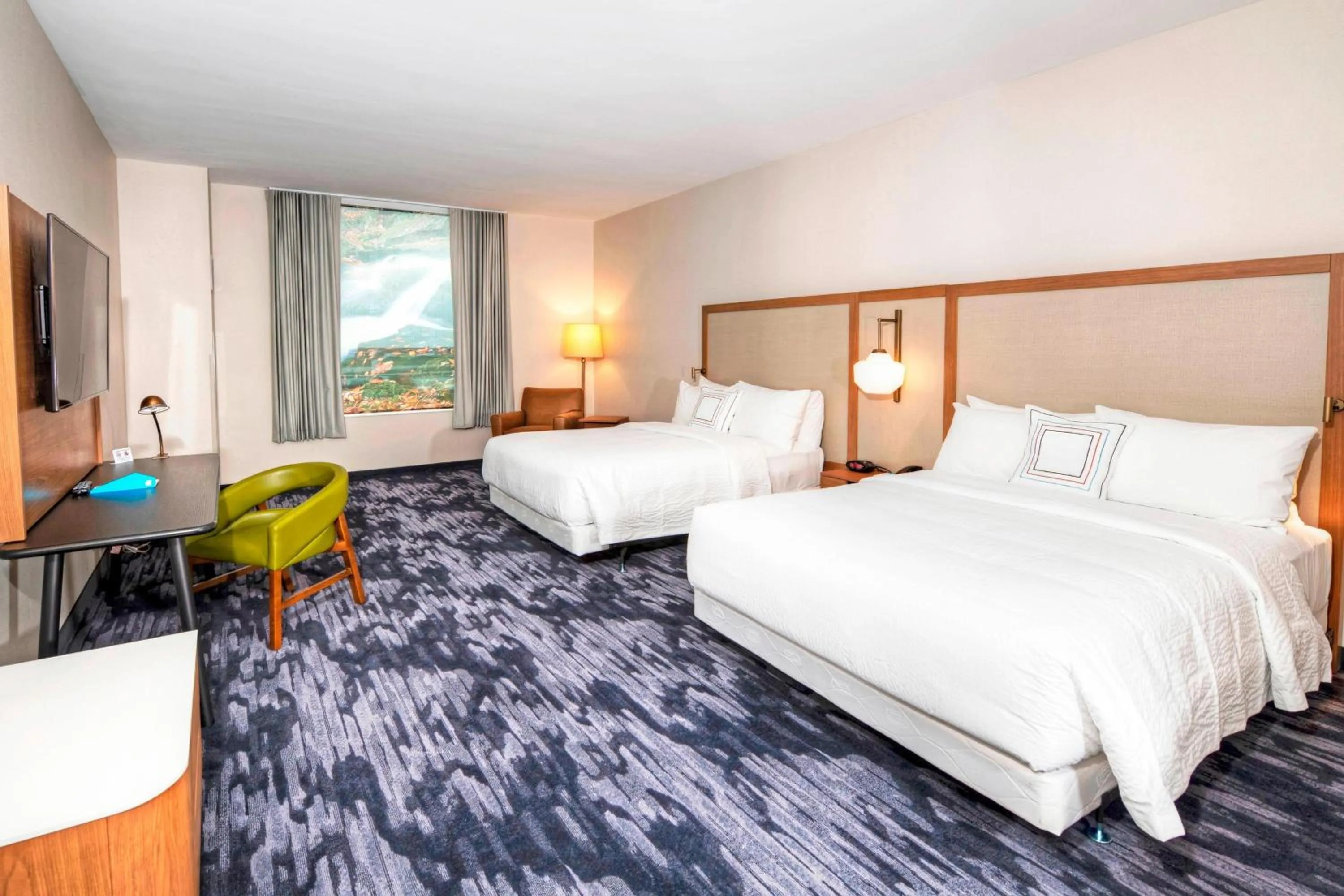 Photo of the whole room, Bed in Fairfield Inn & Suites by Marriott Ottawa Airport