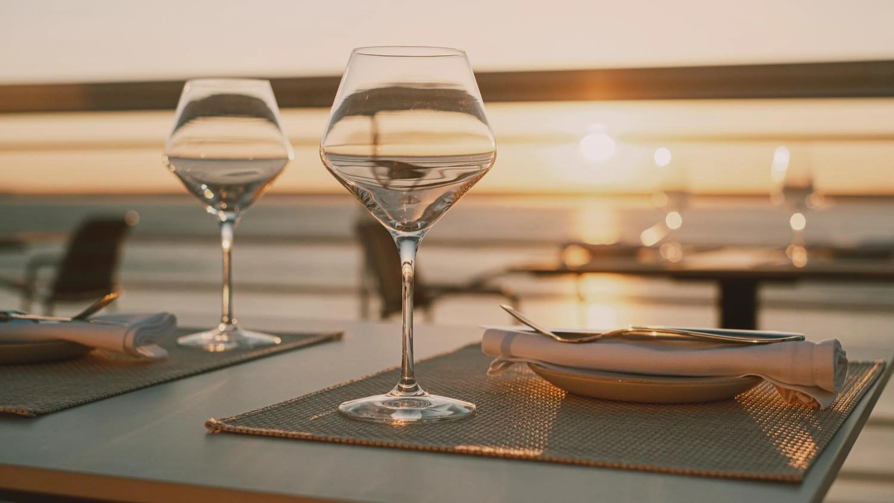 Restaurant/places to eat in Hotel Split