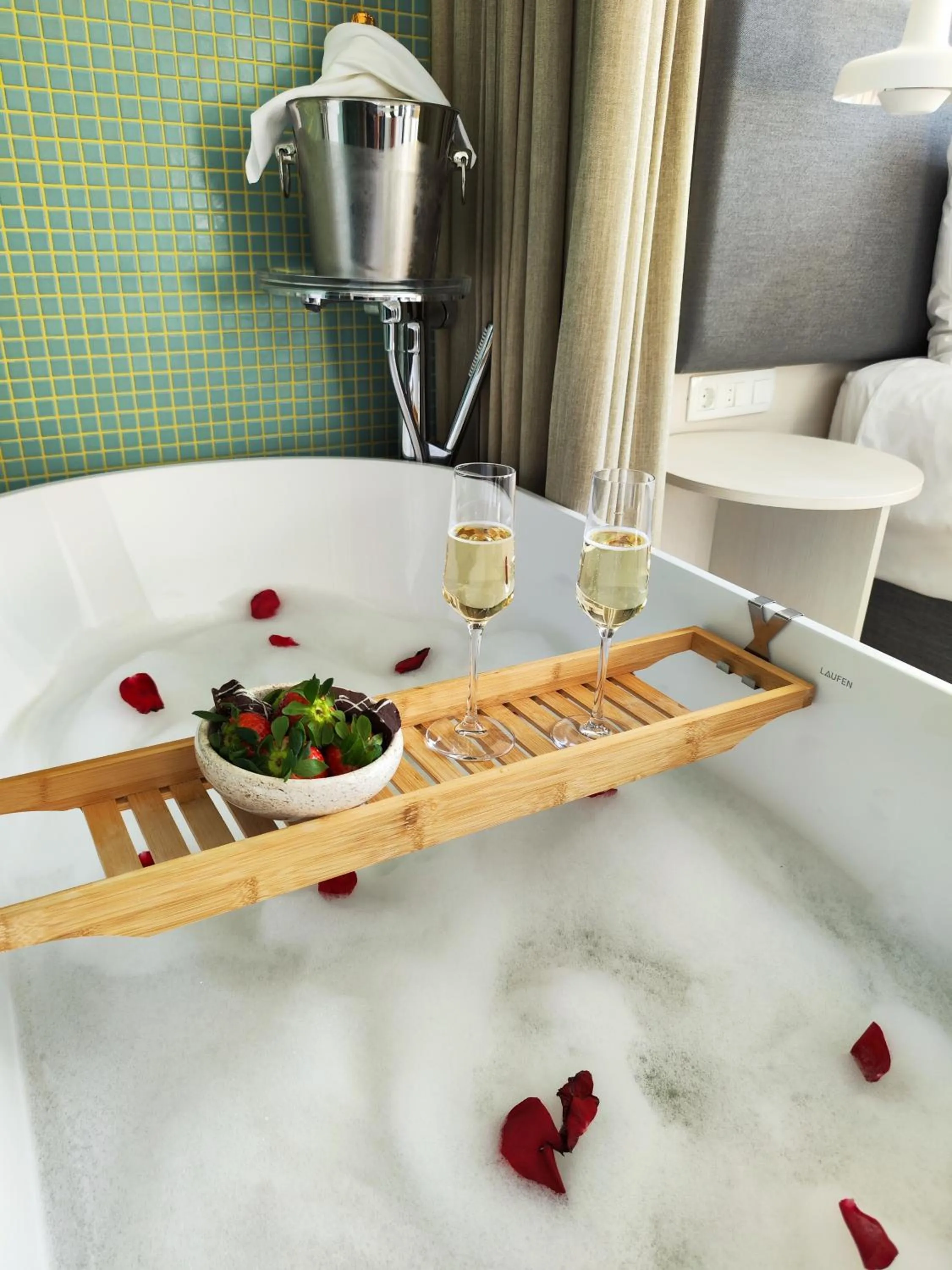 Open Air Bath in Hotel Split