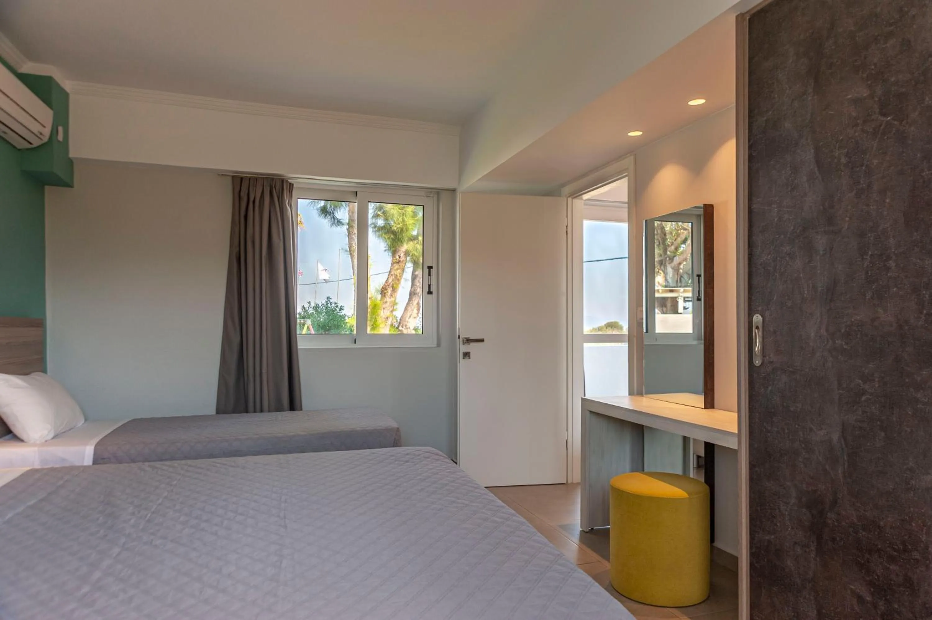 Bedroom, Bed in Gelli Apartments