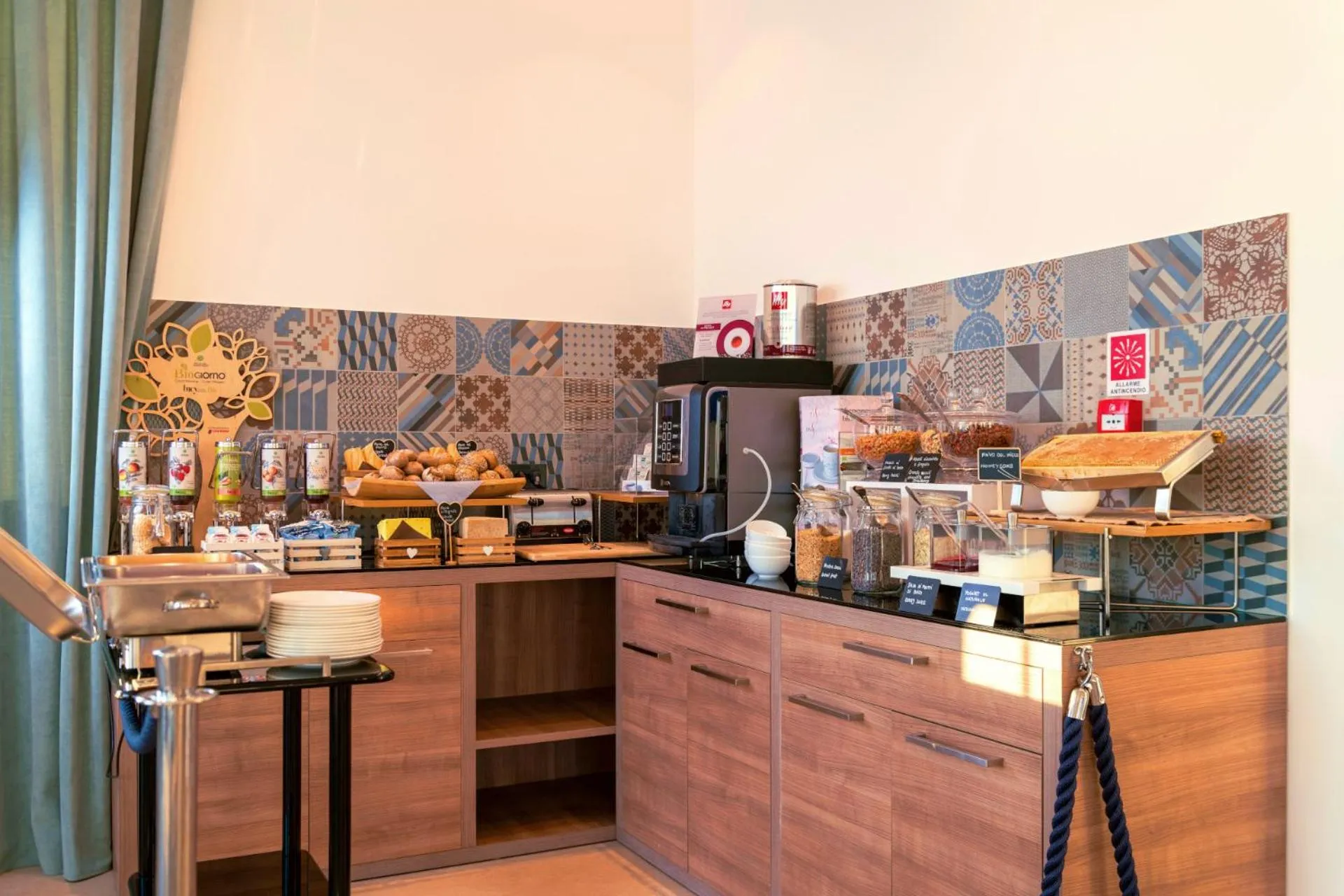 Food and drinks in You & Me Beach Hotel