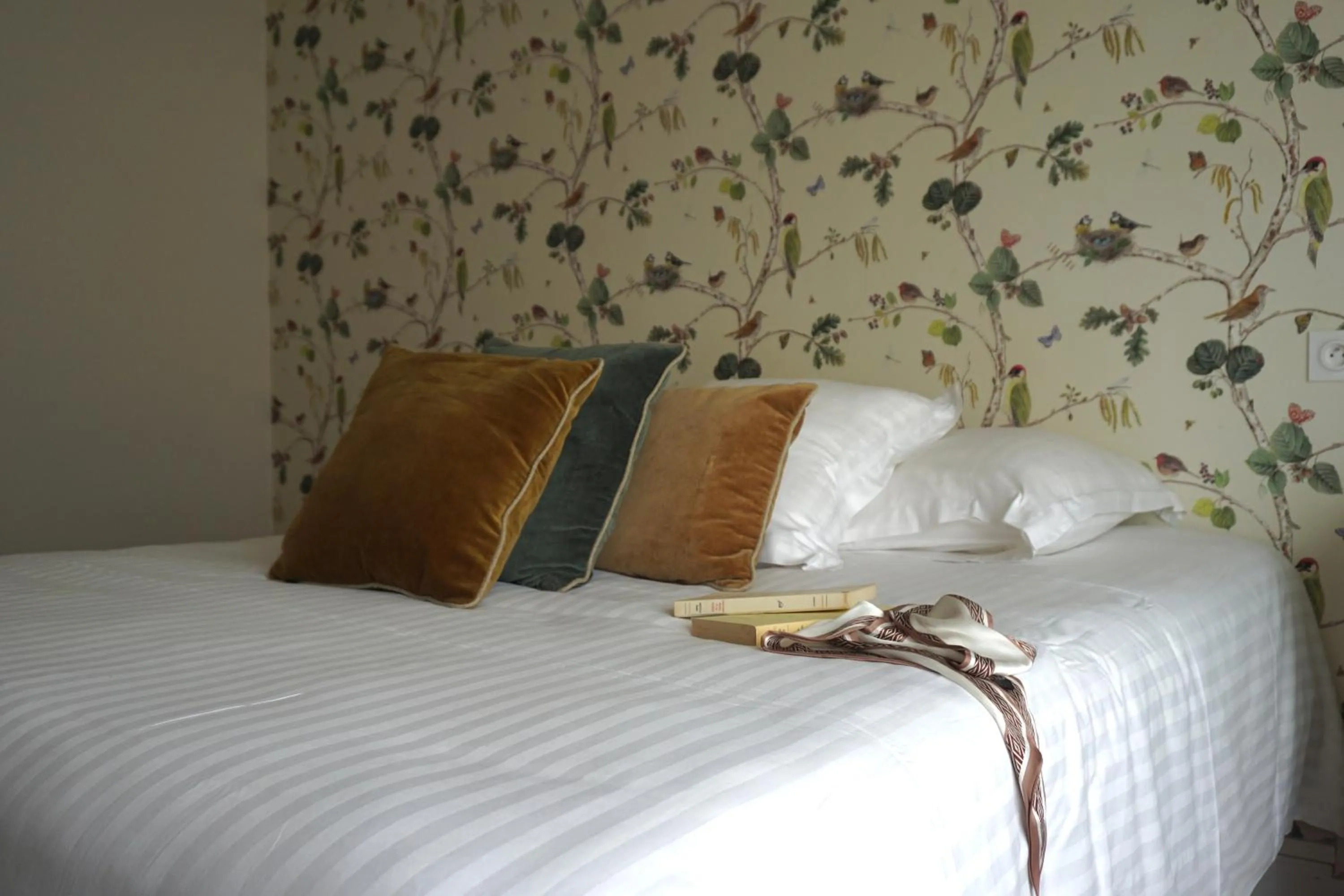 Bed in Hôtel Les Bains