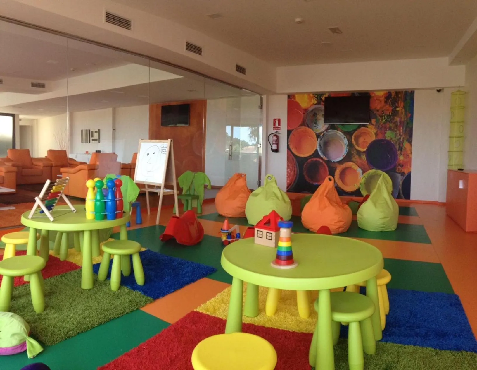 Game Room in Apartamentos Atlántico Resort