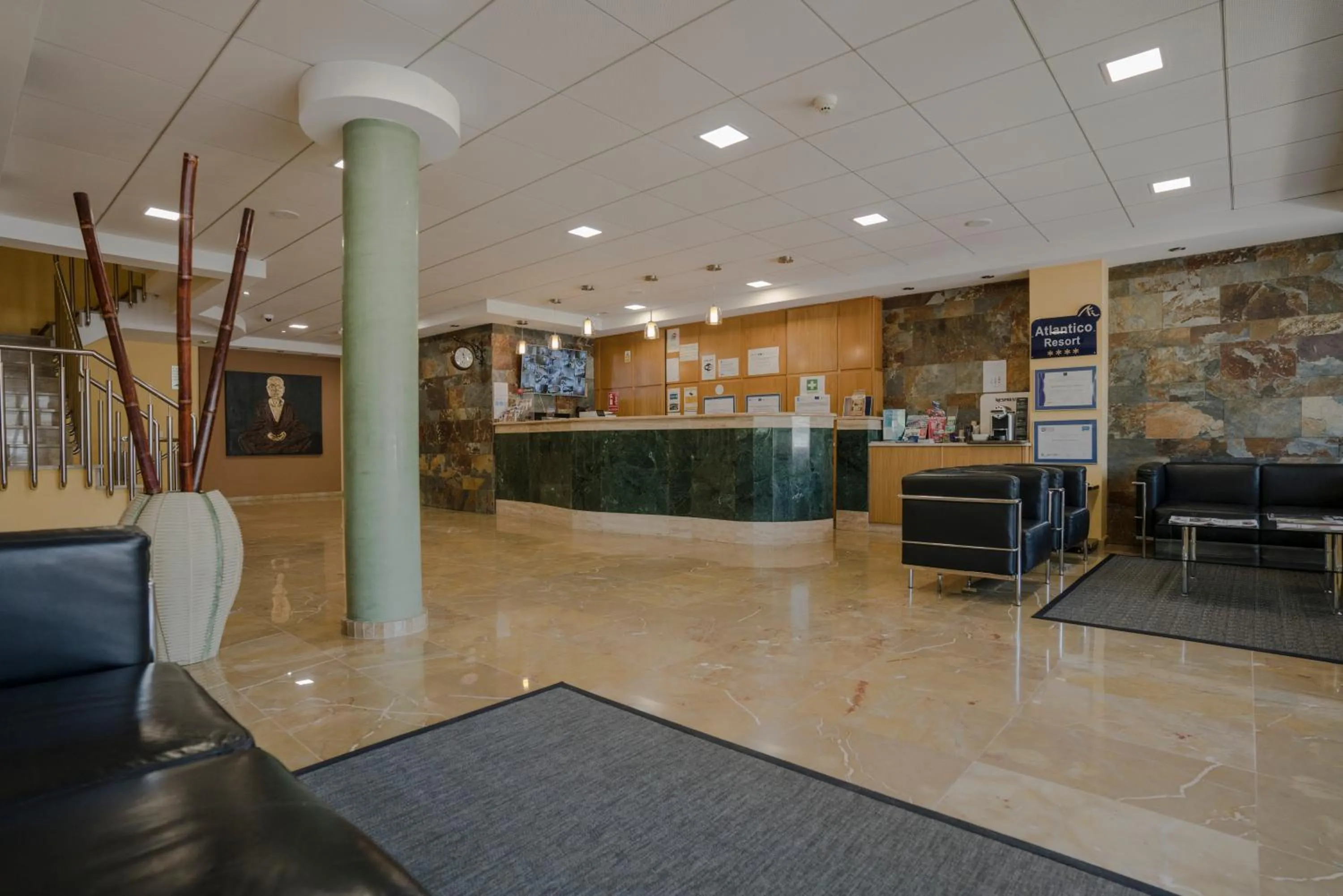 Lobby or reception in Apartamentos Atlántico Resort