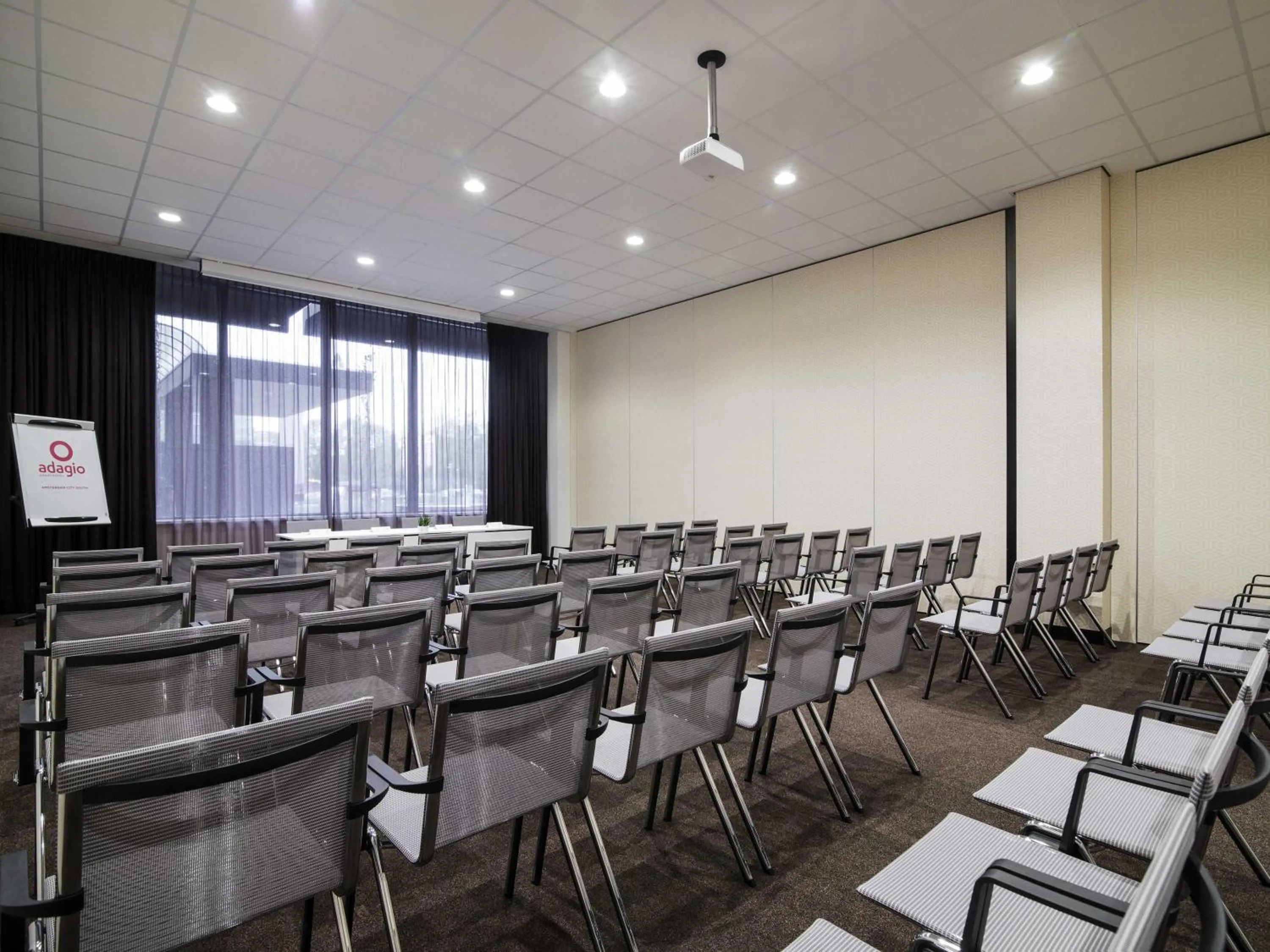 Meeting/conference room in Adagio Amsterdam City South