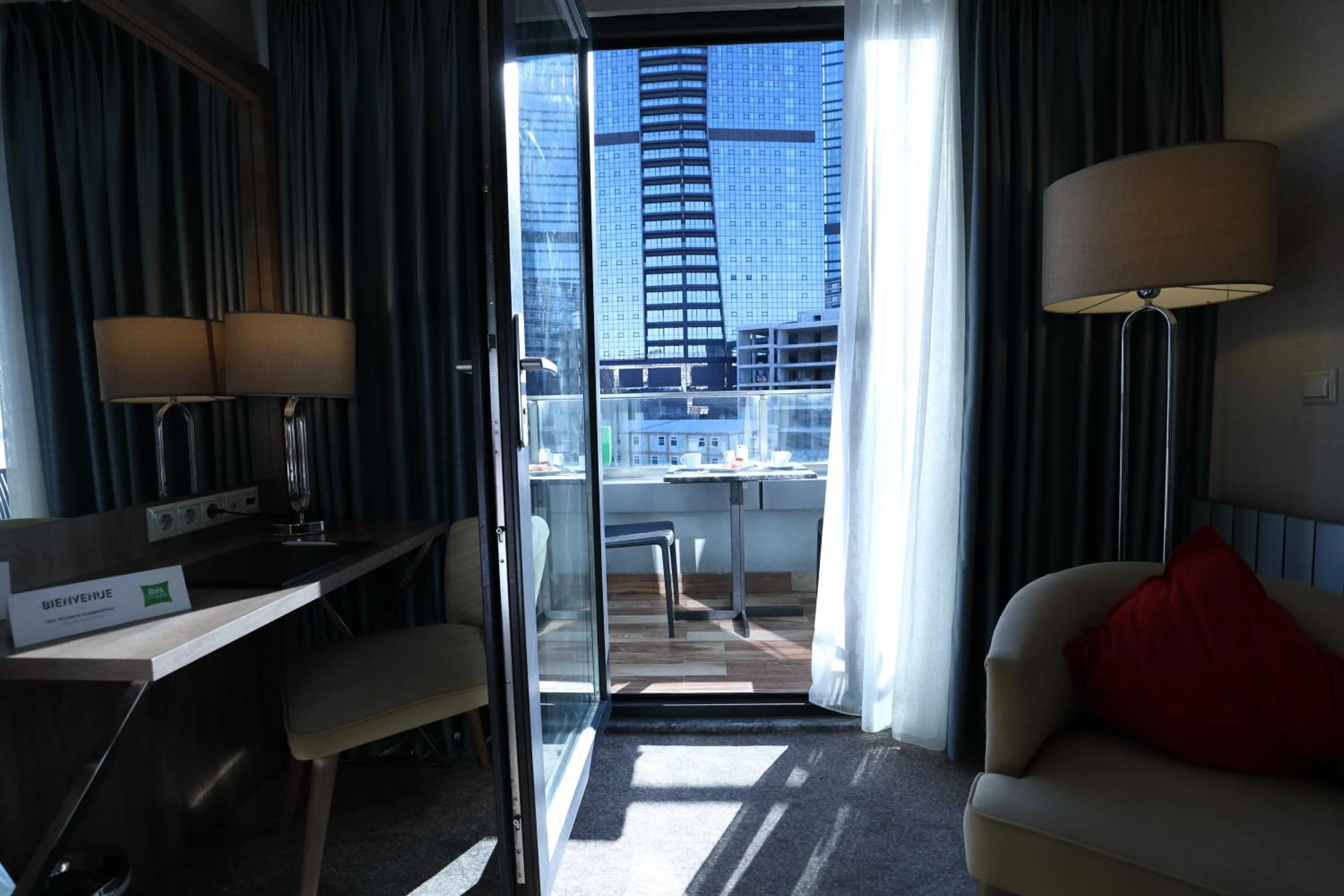 Balcony/Terrace in ibis Styles Istanbul Bomonti