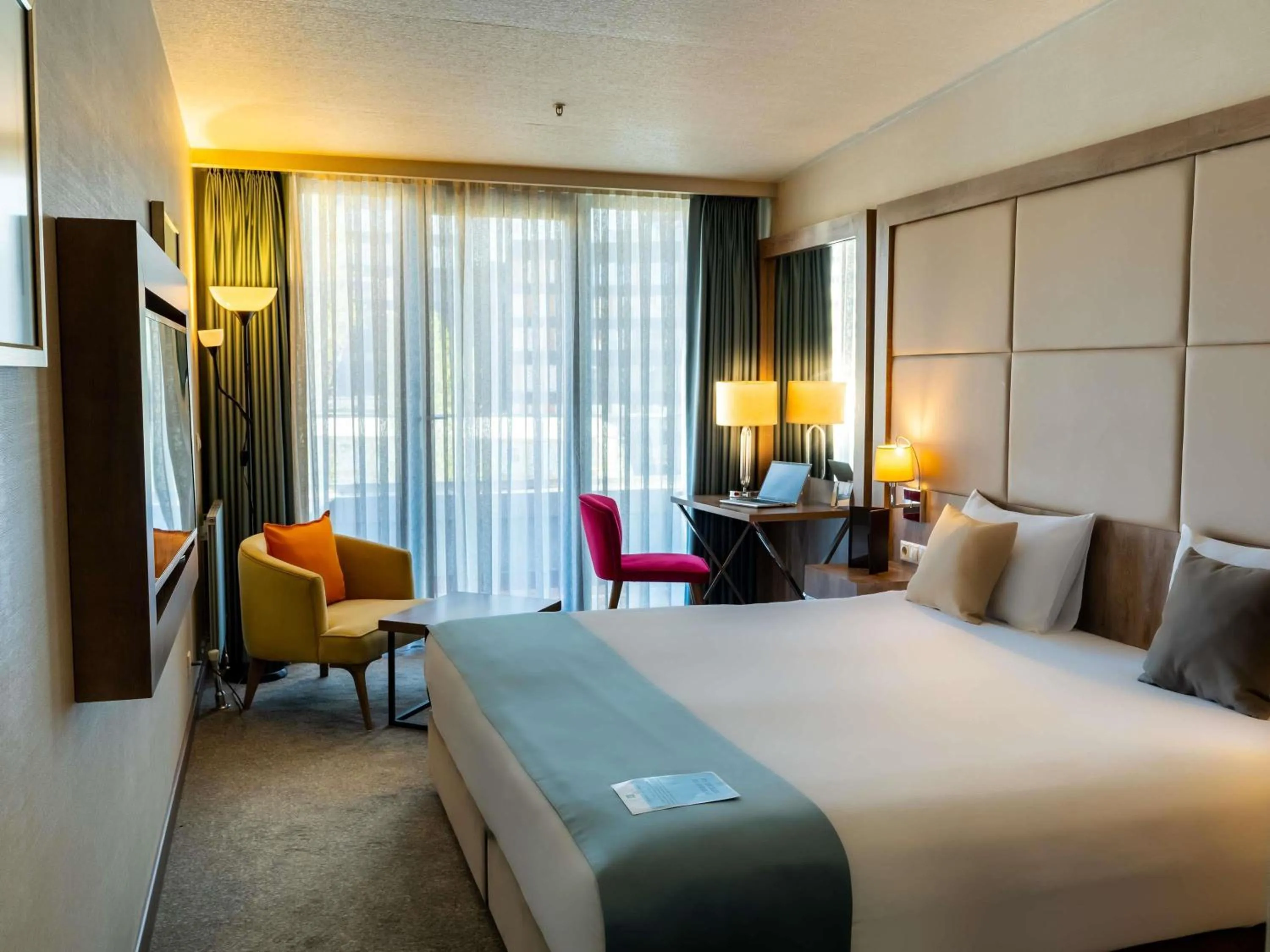 Bedroom, Bed in ibis Styles Istanbul Bomonti