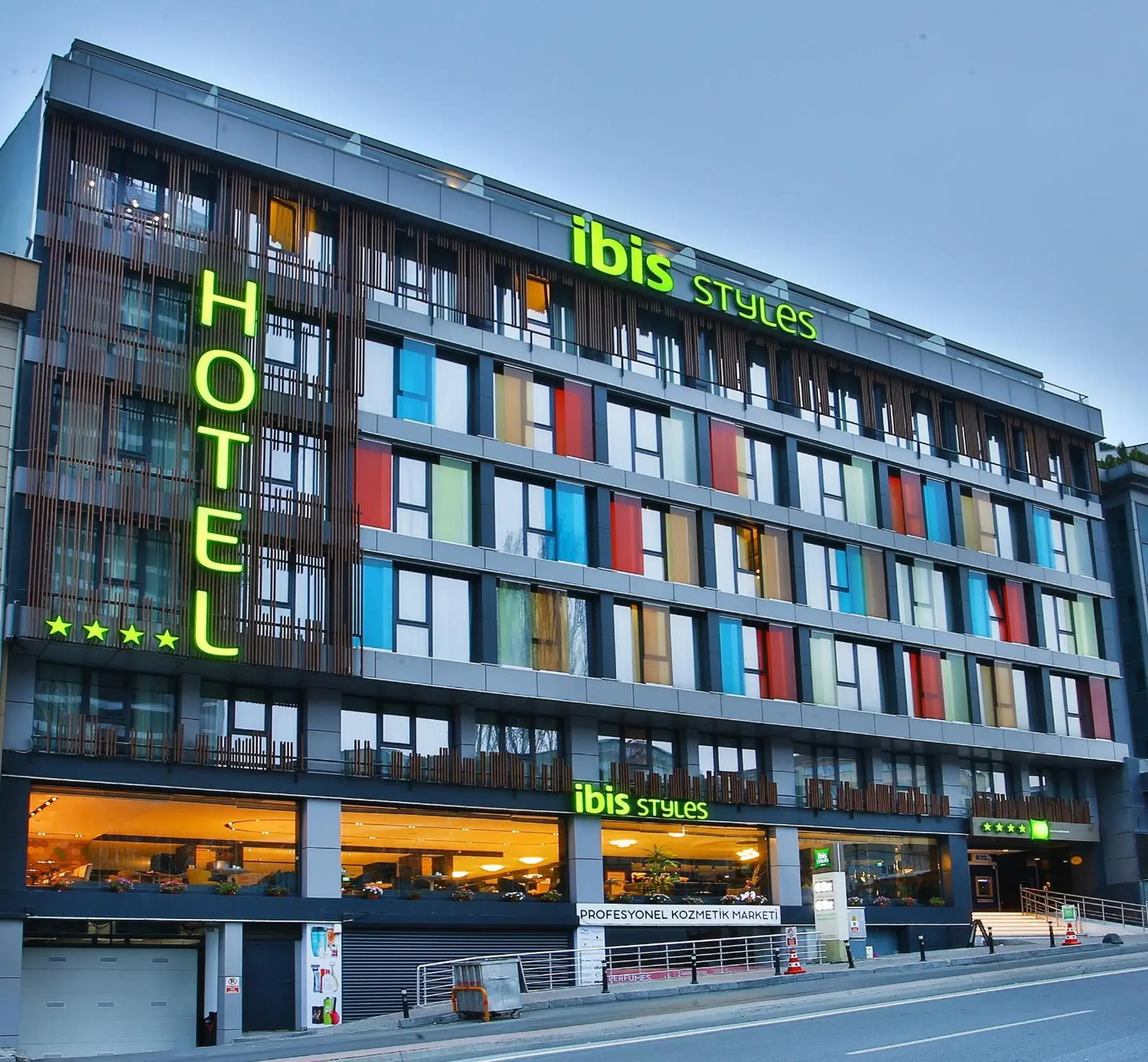 Facade/entrance in ibis Styles Istanbul Bomonti Facade/entrance in ibis Styles Istanbul Bomonti