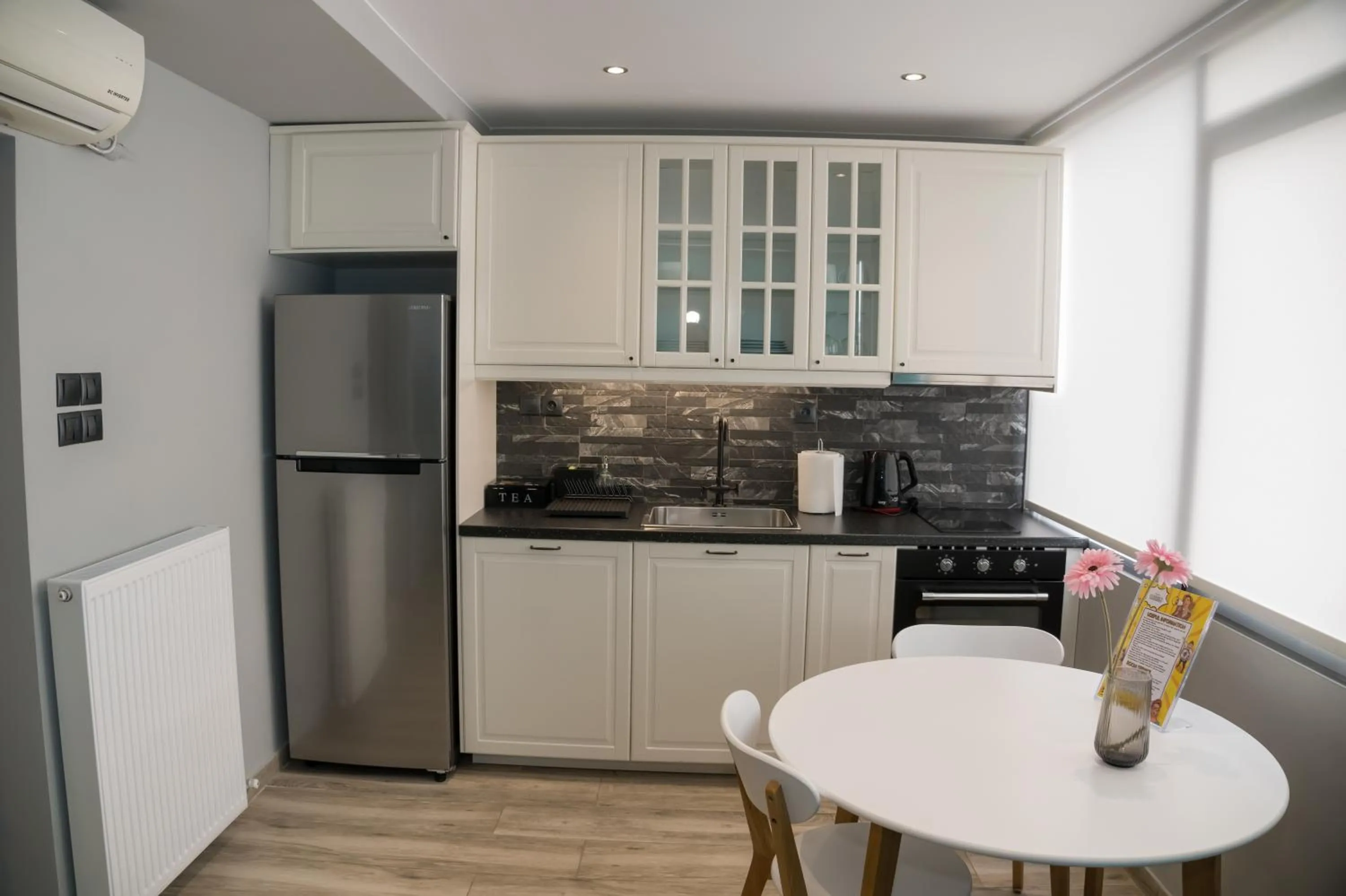 Coffee/tea facilities in Connect Studios & Apartments