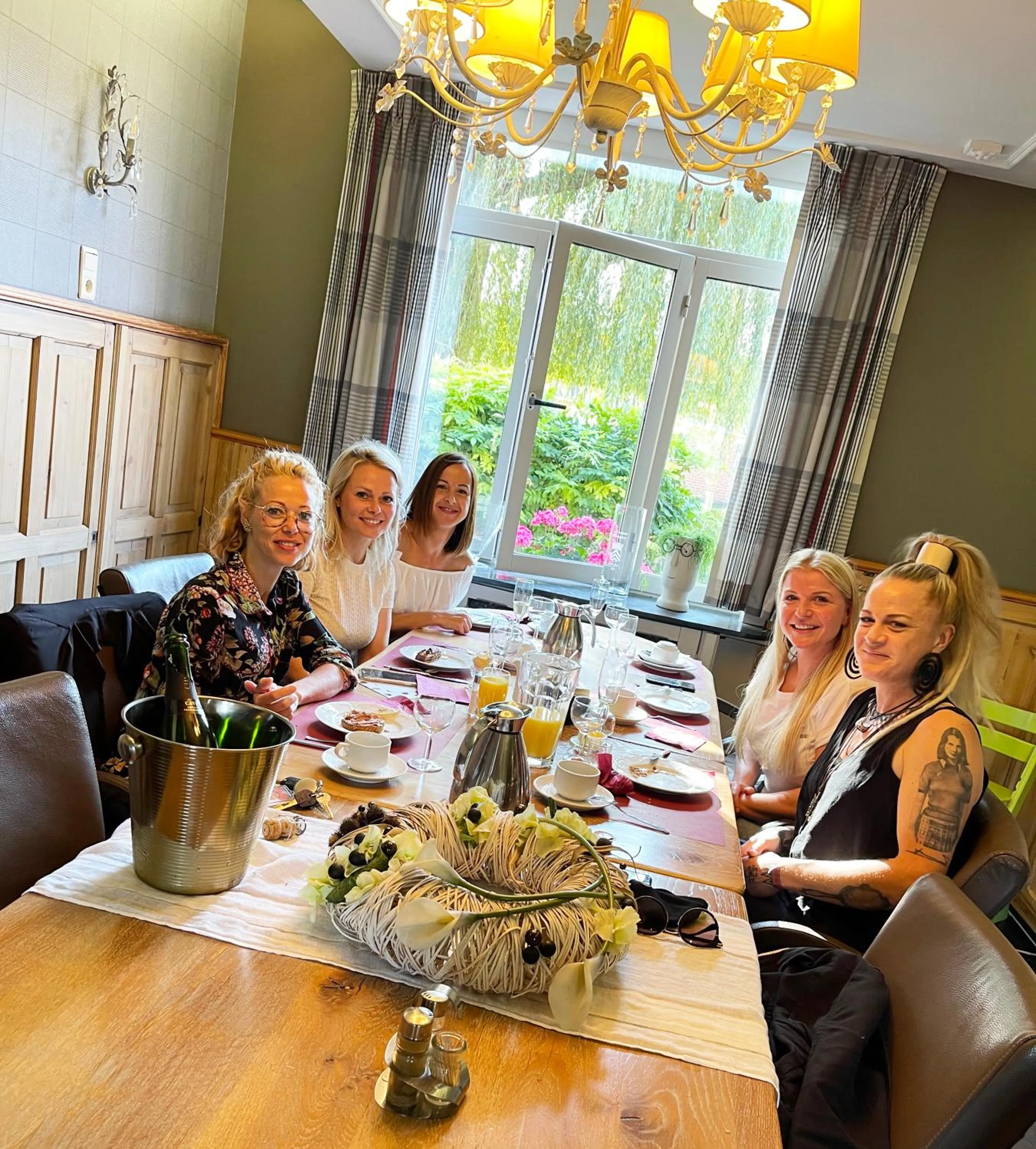 Breakfast in Hotel het Elsland