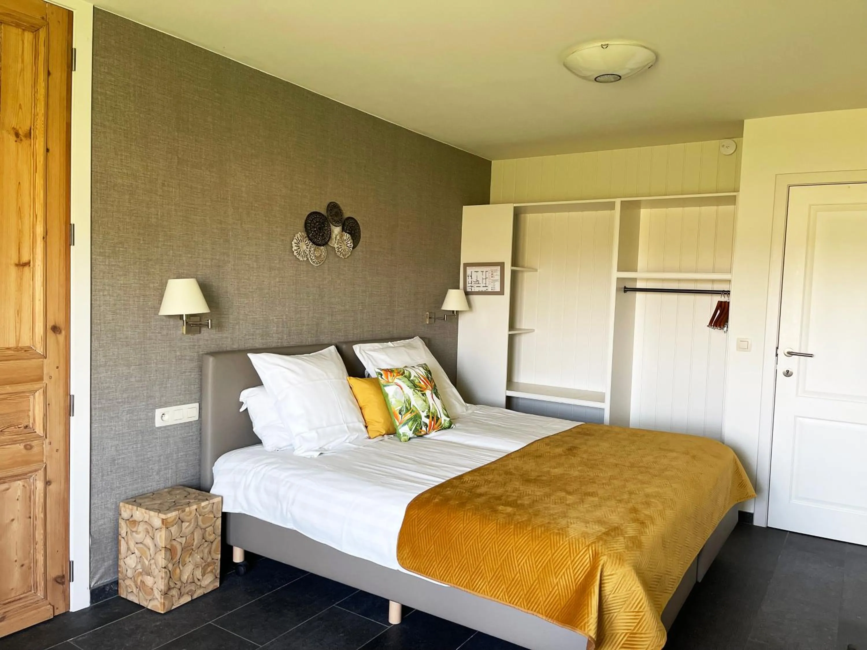 Bed in Hotel het Elsland