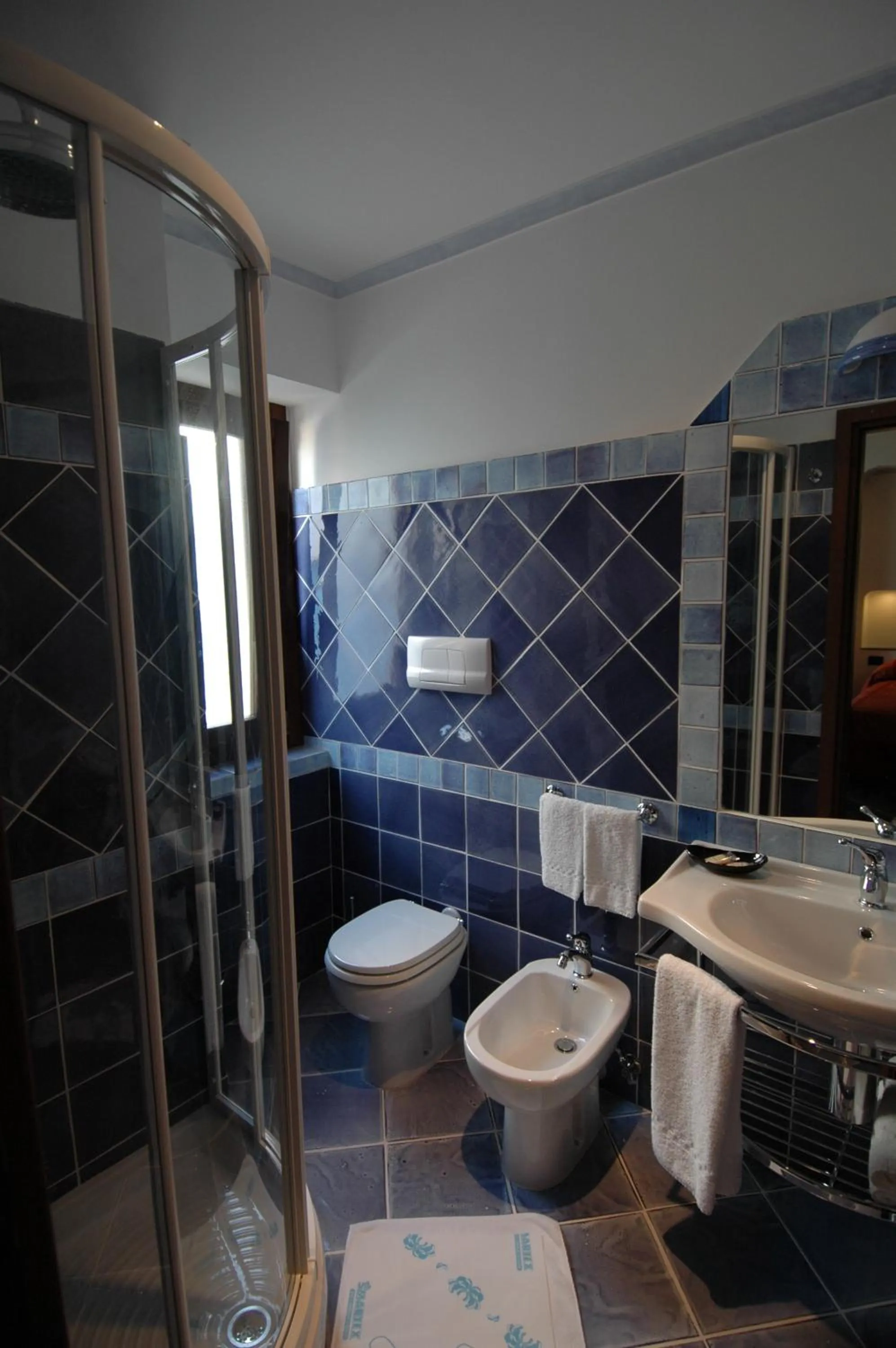 Toilet in Hotel Corallo Sperlonga