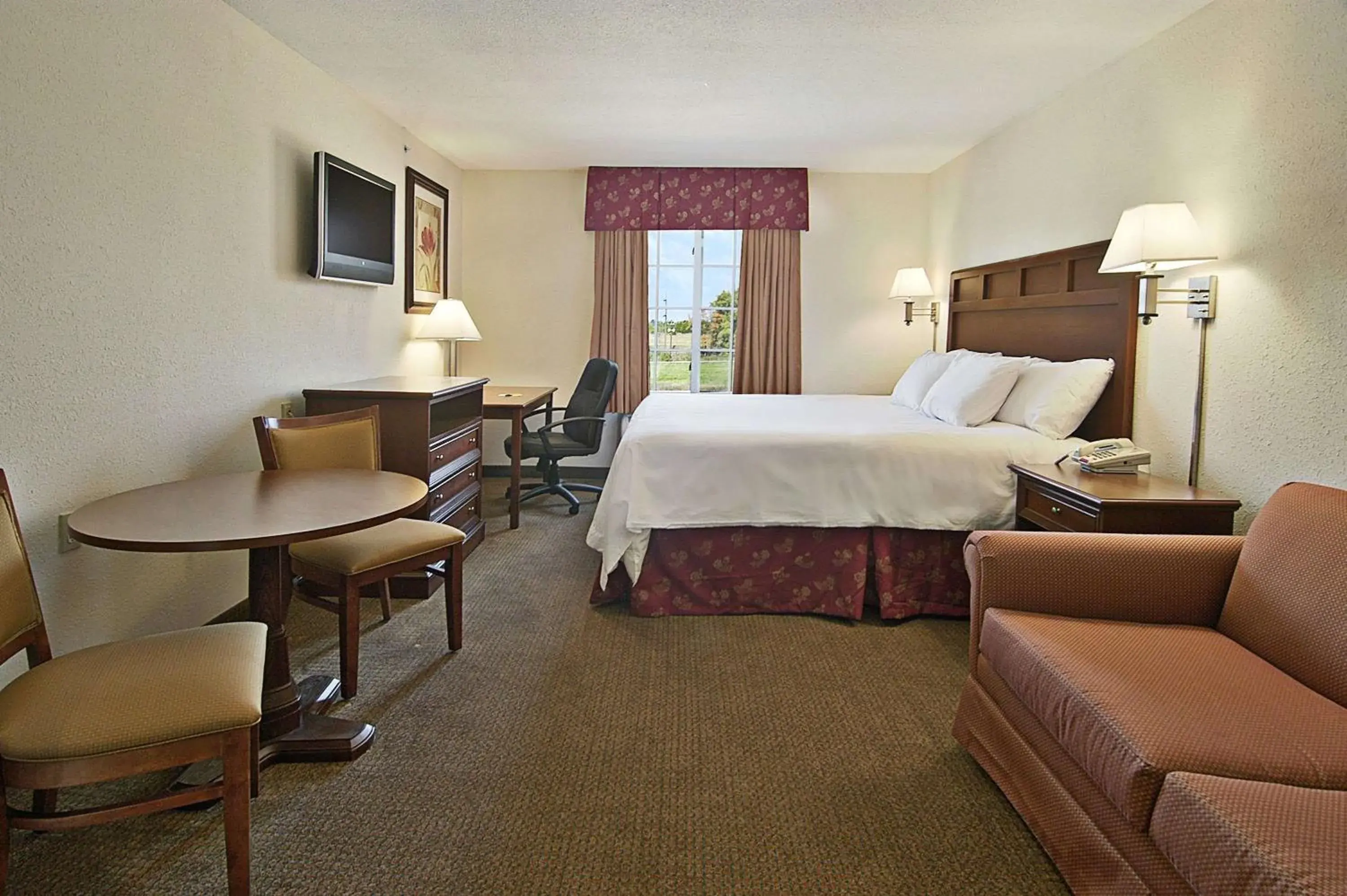 On site, Bed in Super 8 by Wyndham Bowling Green North On site, Bed in Super 8 by Wyndham Bowling Green North