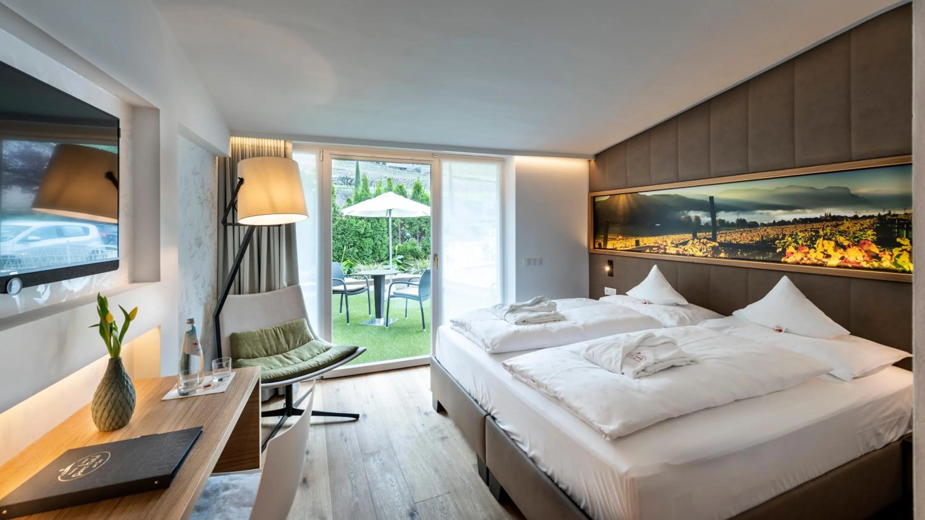 Photo of the whole room, Bed in Parc Hotel Am See