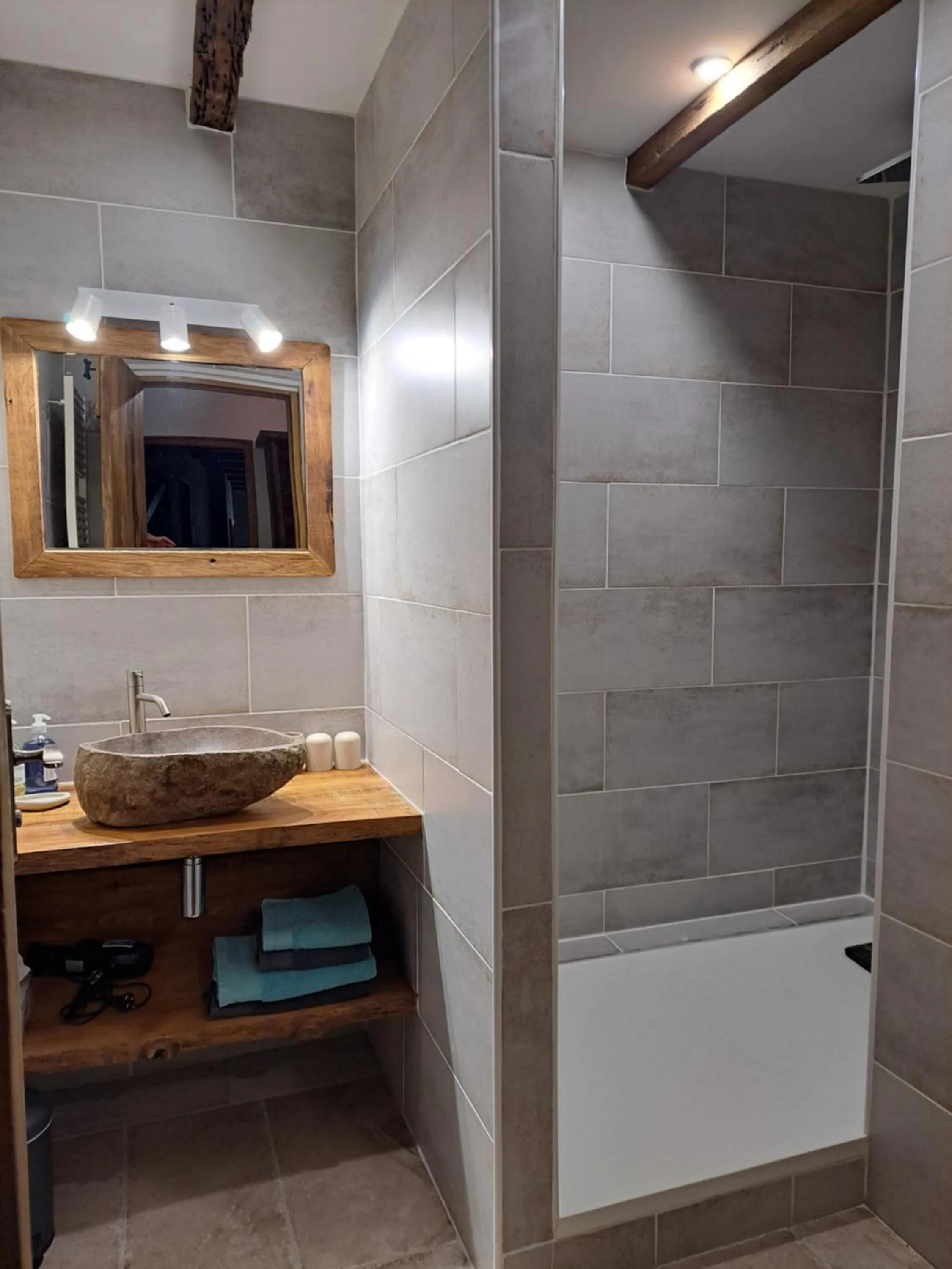 Bathroom in Le Sareymond