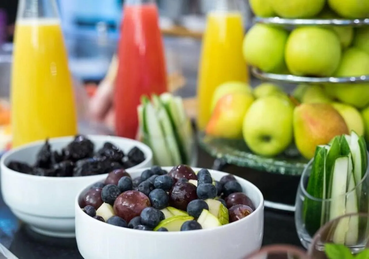 Restaurant/places to eat in The Envoy Hotel Abuja