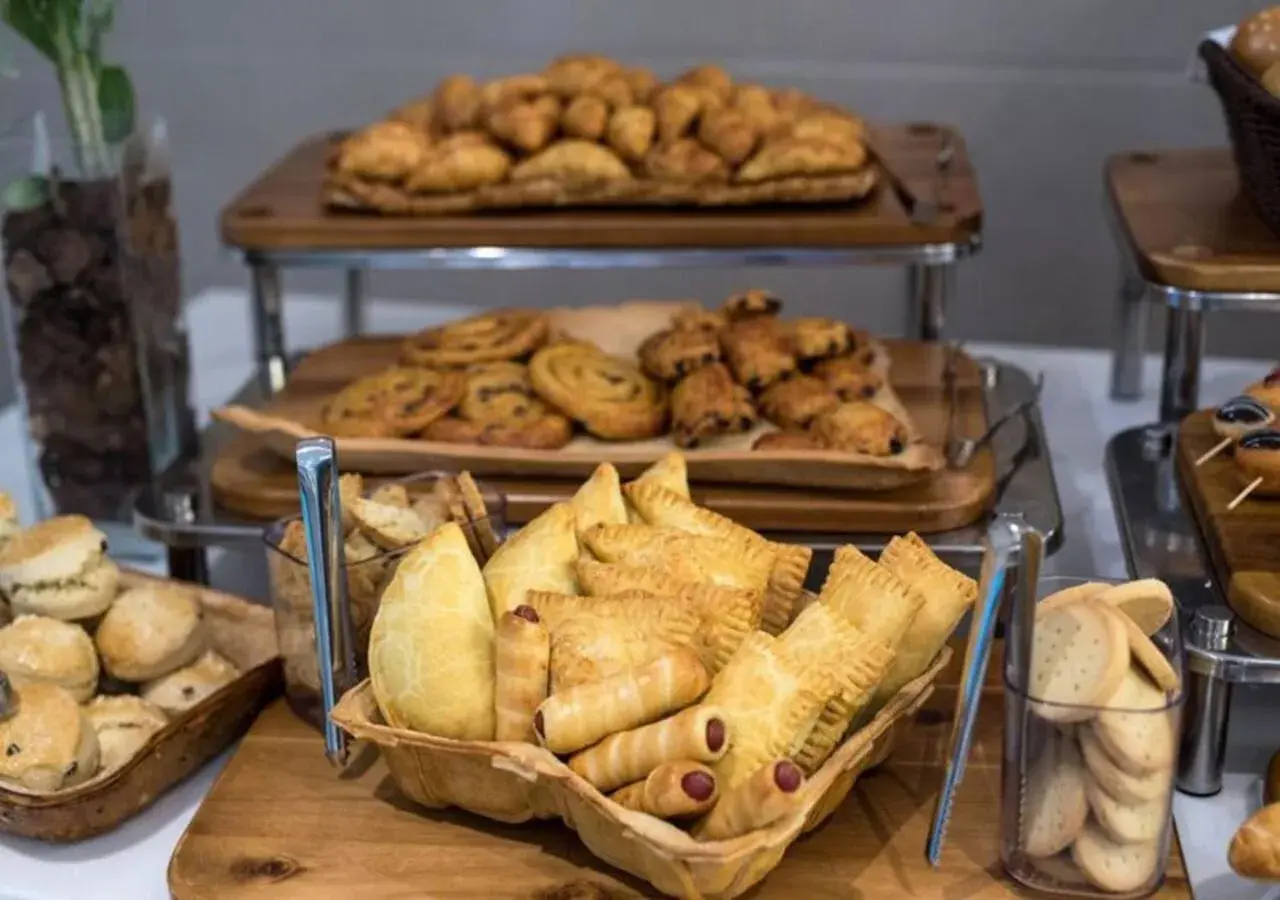 Restaurant/places to eat in The Envoy Hotel Abuja Restaurant/places to eat in The Envoy Hotel Abuja