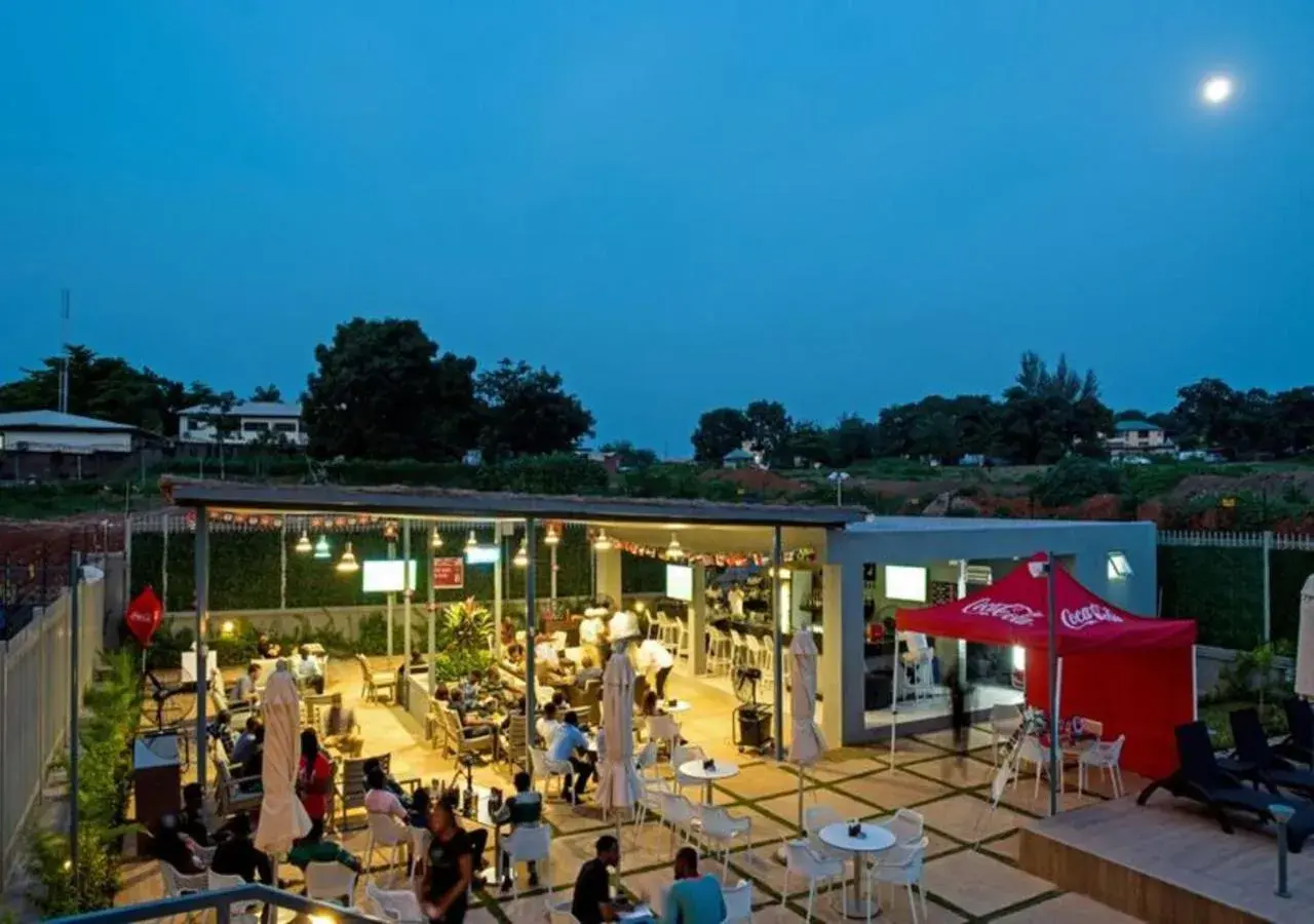 Lounge or bar in The Envoy Hotel Abuja Lounge or bar in The Envoy Hotel Abuja