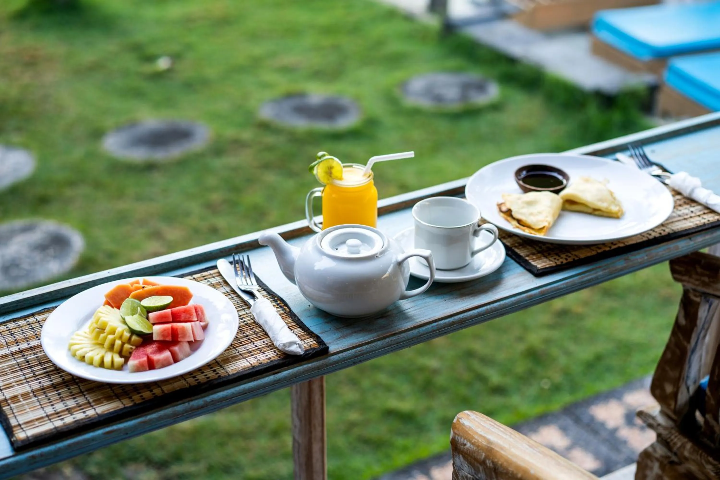 Asian breakfast in Song Lambung Beach Huts