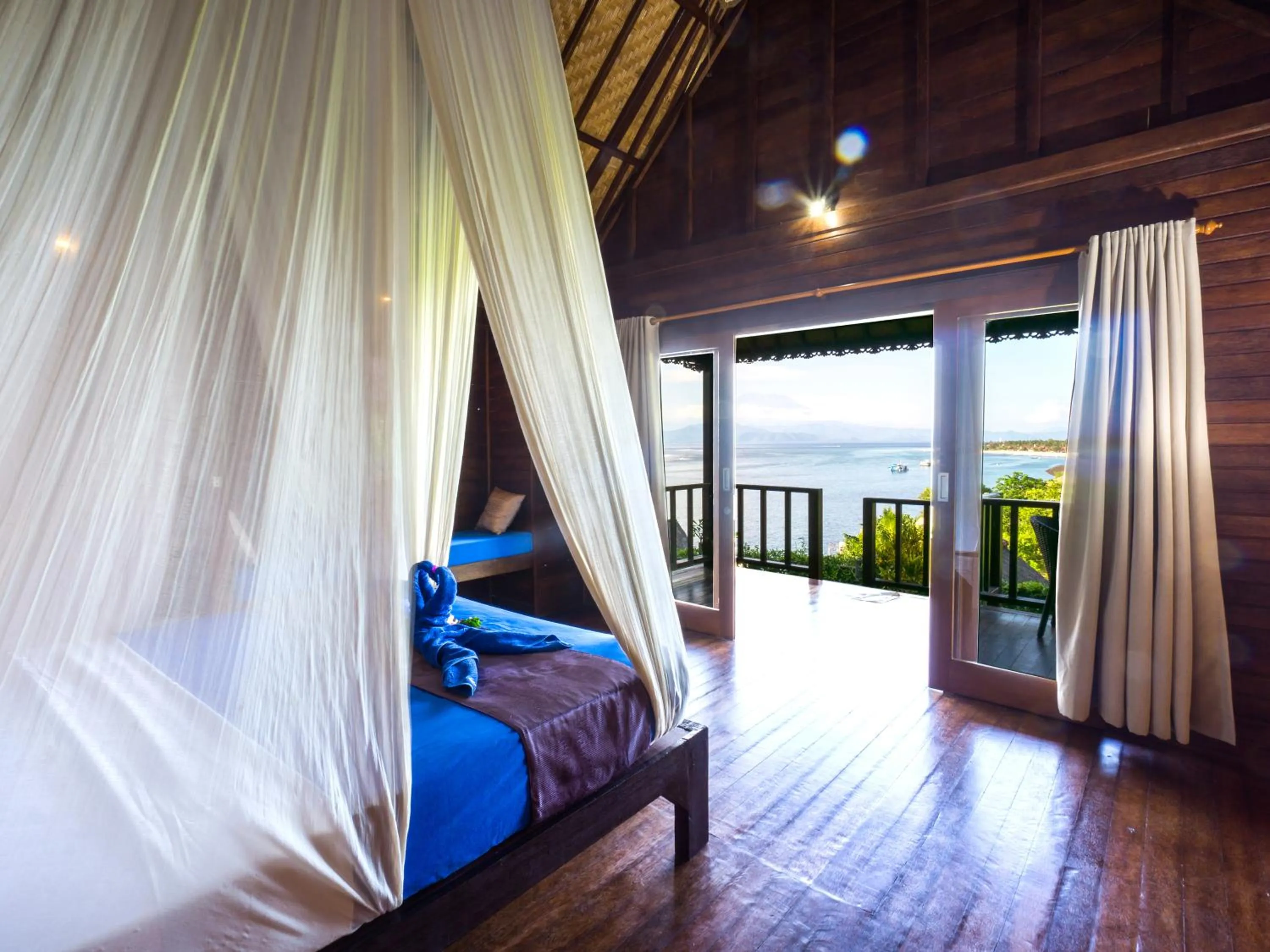 Sea view, Bed in Song Lambung Beach Huts