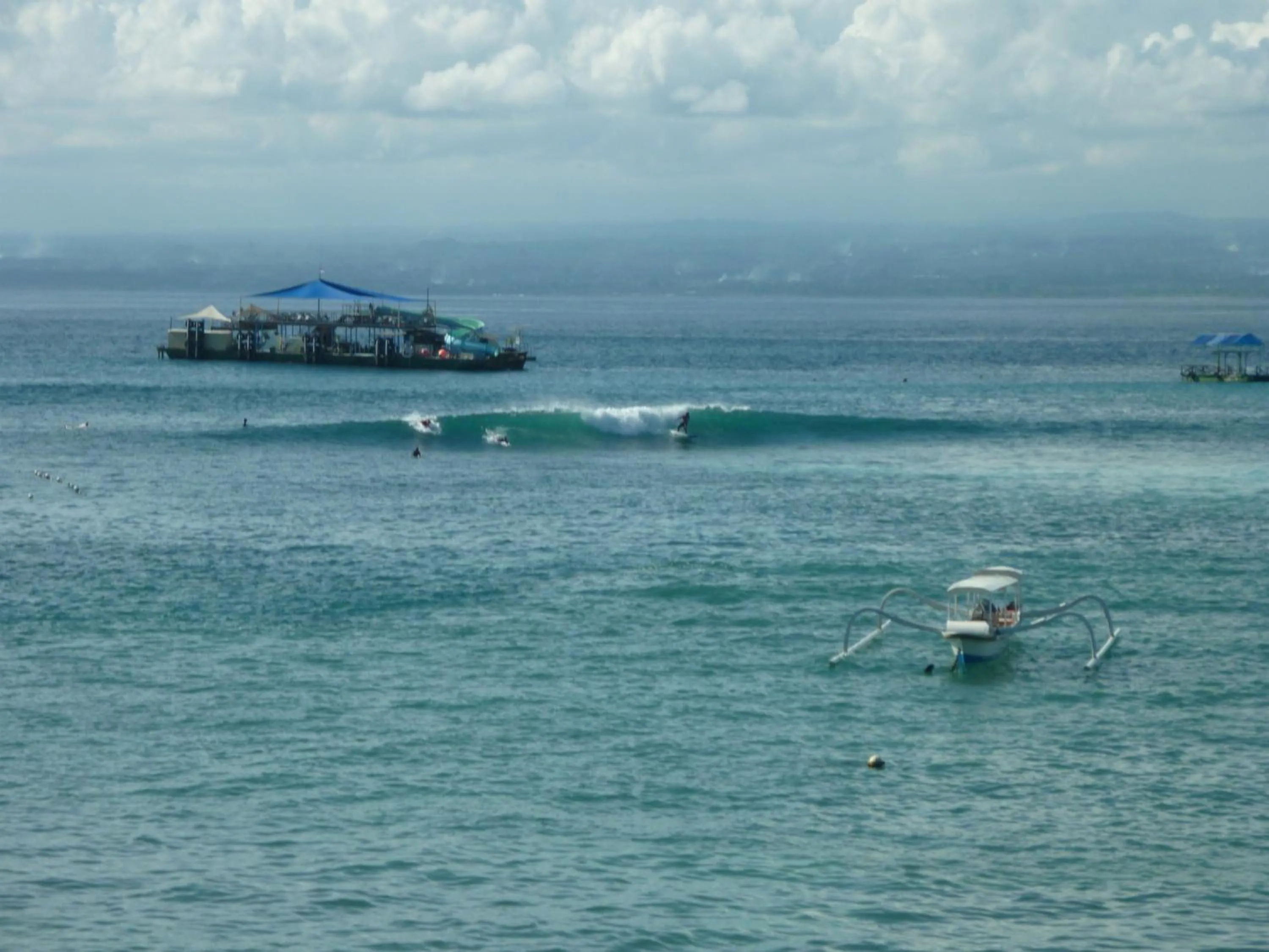 Area and facilities in Song Lambung Beach Huts