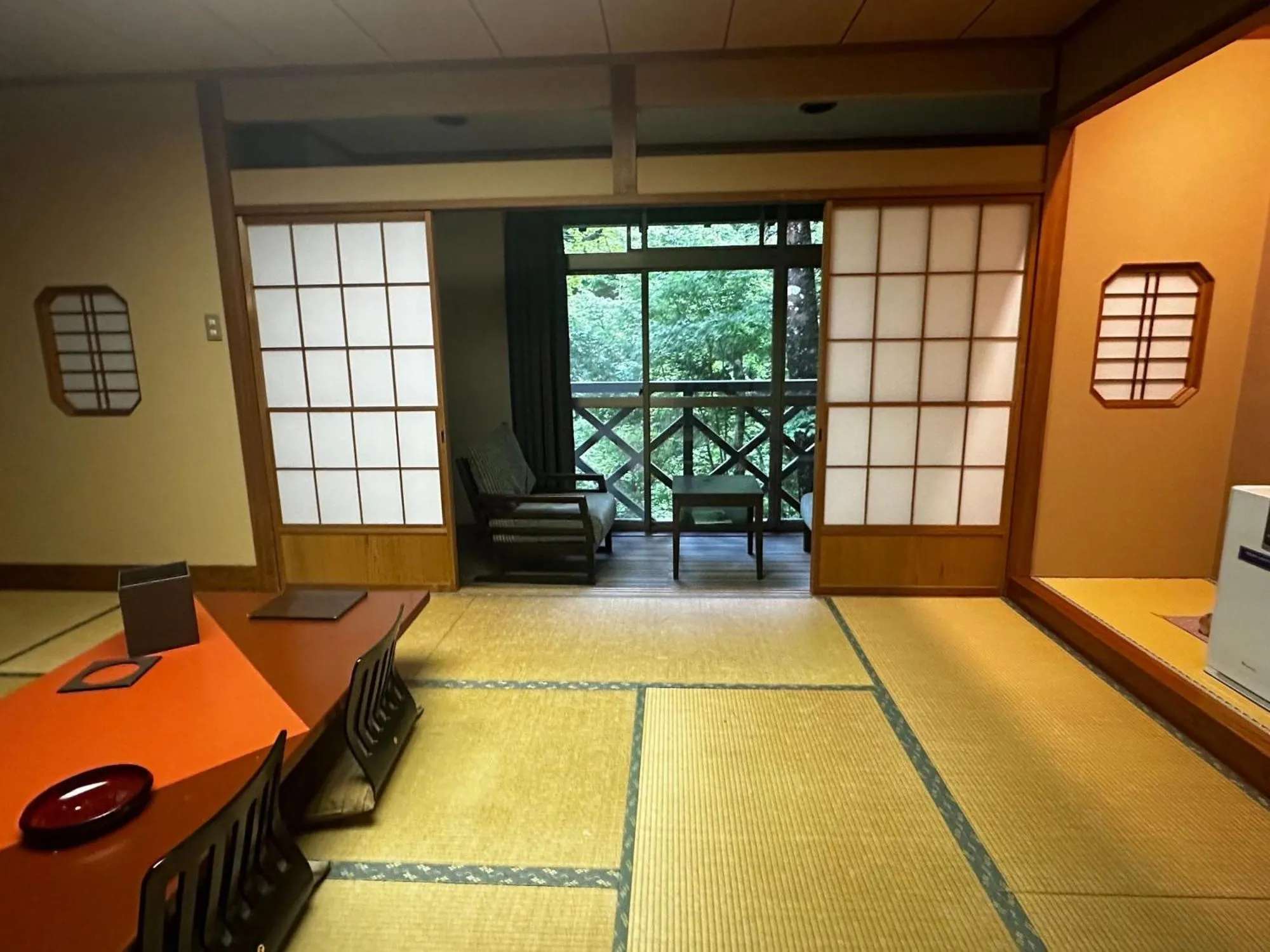 Photo of the whole room in Hana to Hana