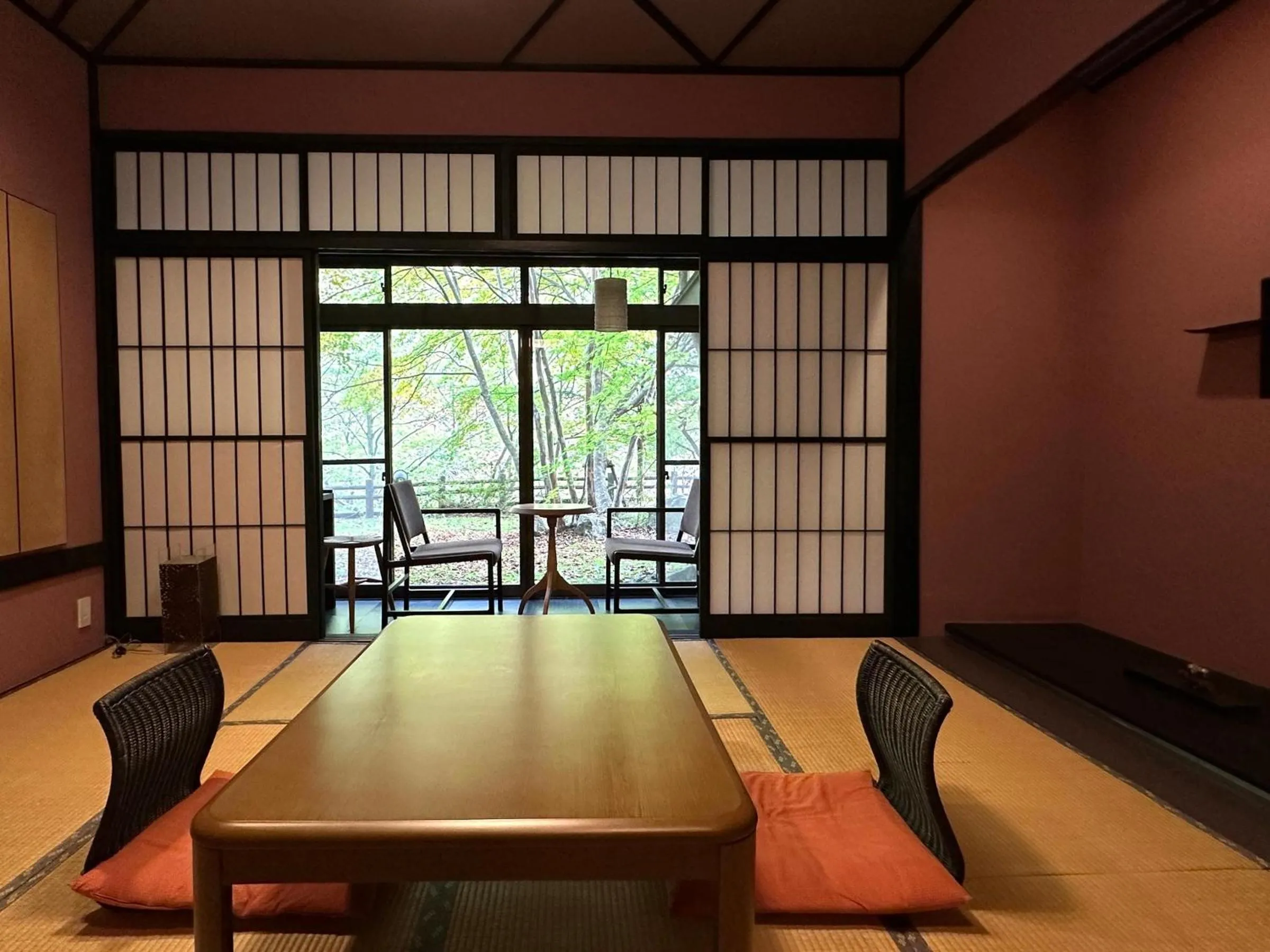 Photo of the whole room in Hana to Hana