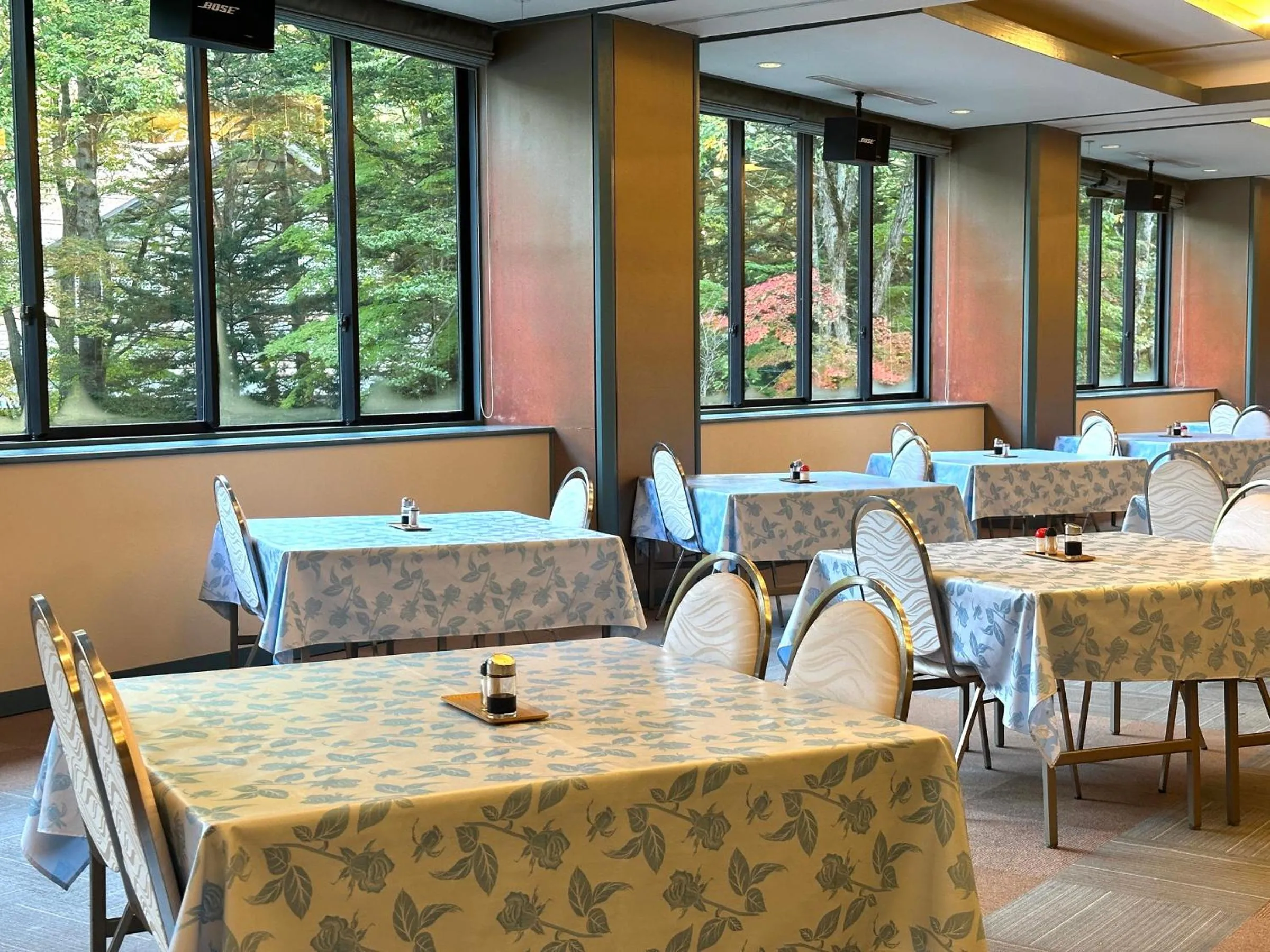 Restaurant/places to eat in Hana to Hana