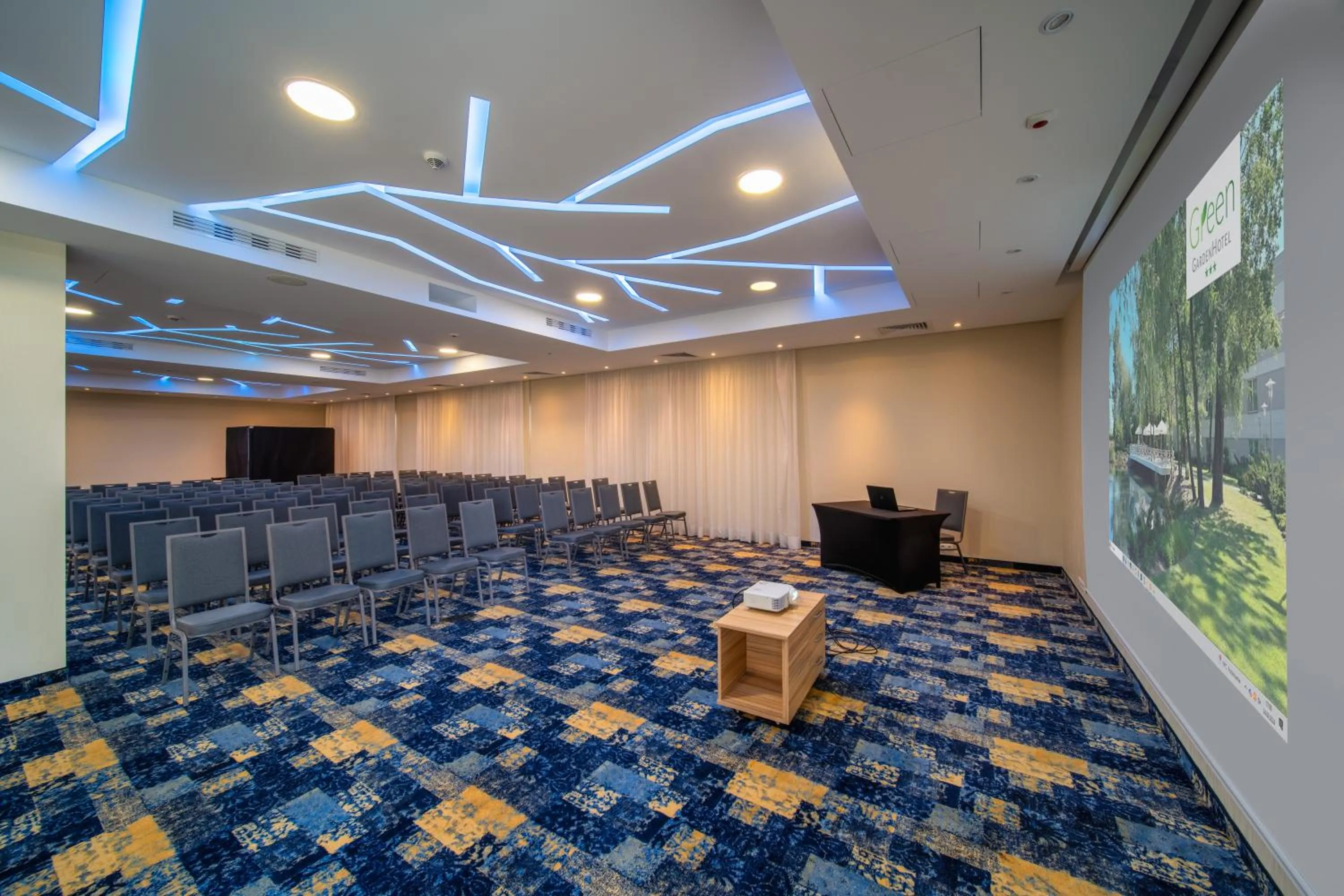 Meeting/conference room in Green Garden Hotel