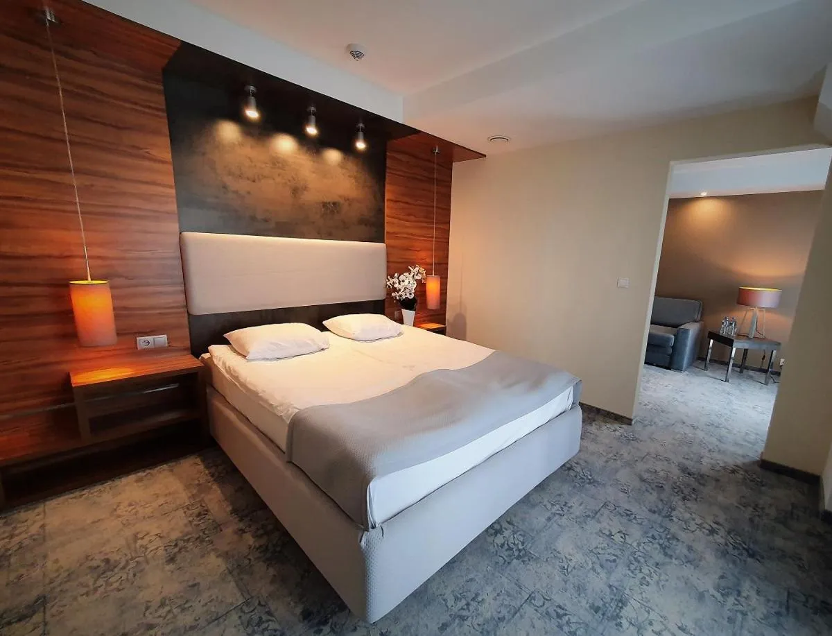 Bed in Green Garden Hotel