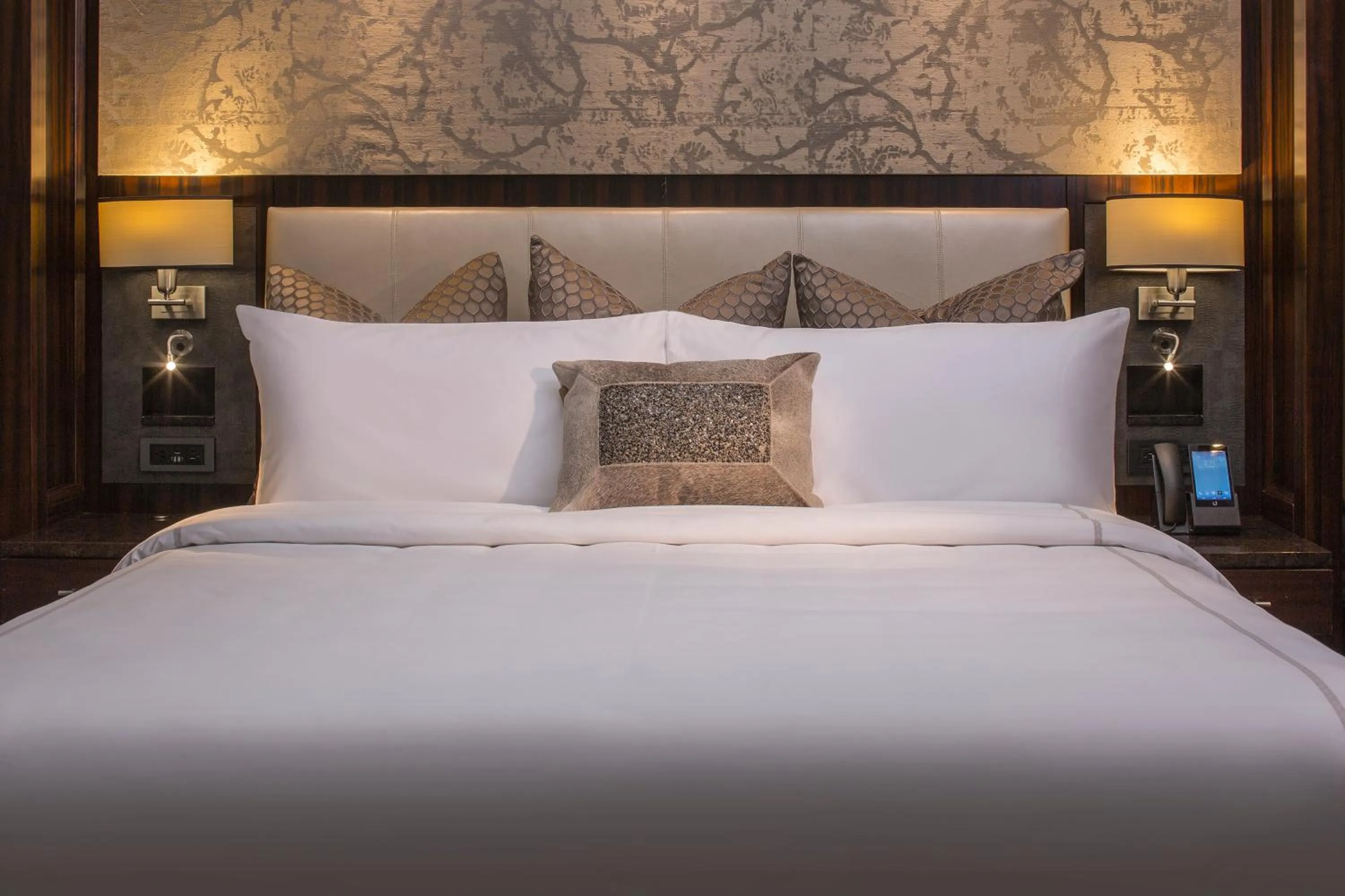 Bed in The Post Oak Hotel at Uptown Houston