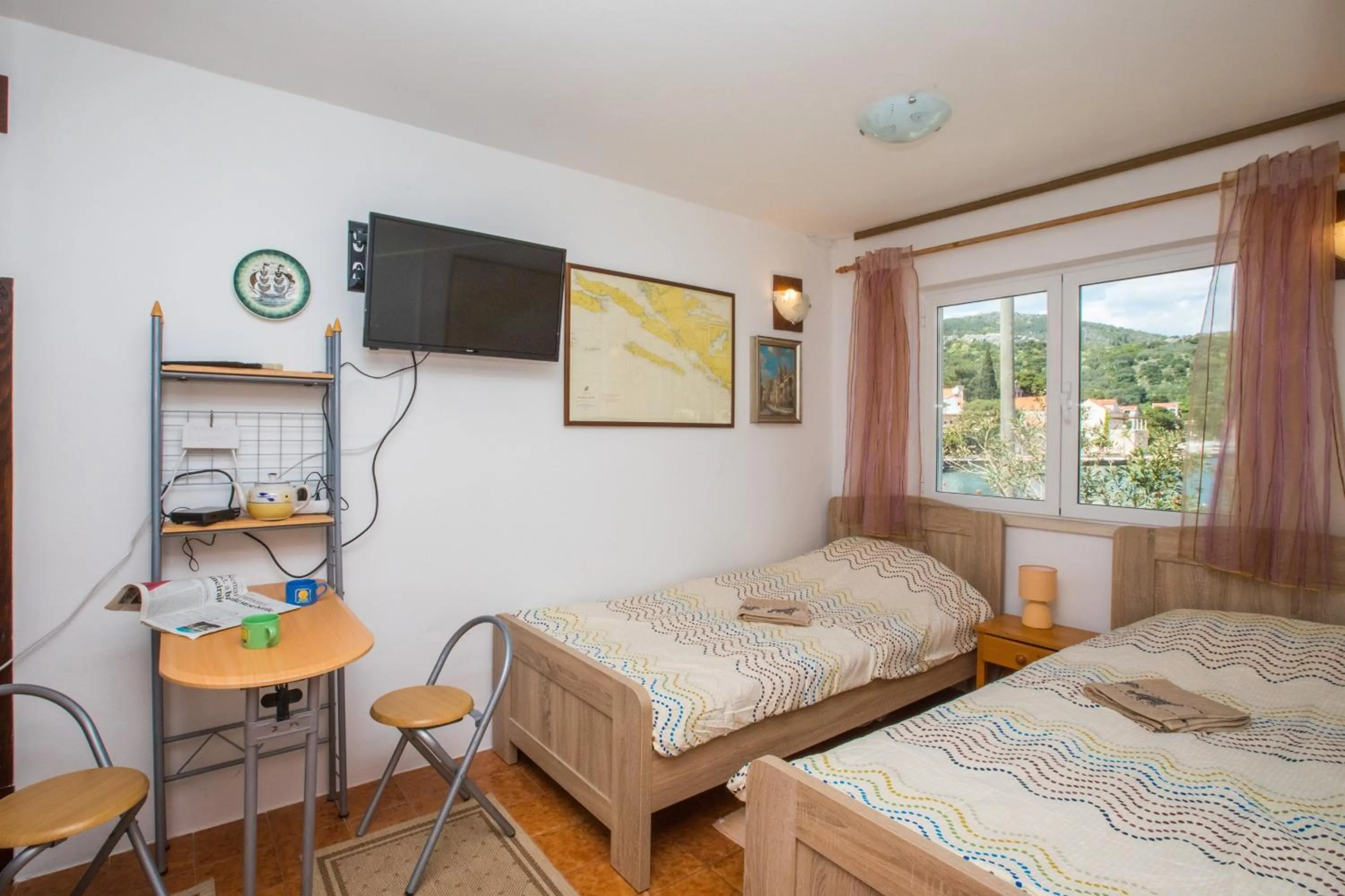 Bedroom, Bed in Seaside Studio