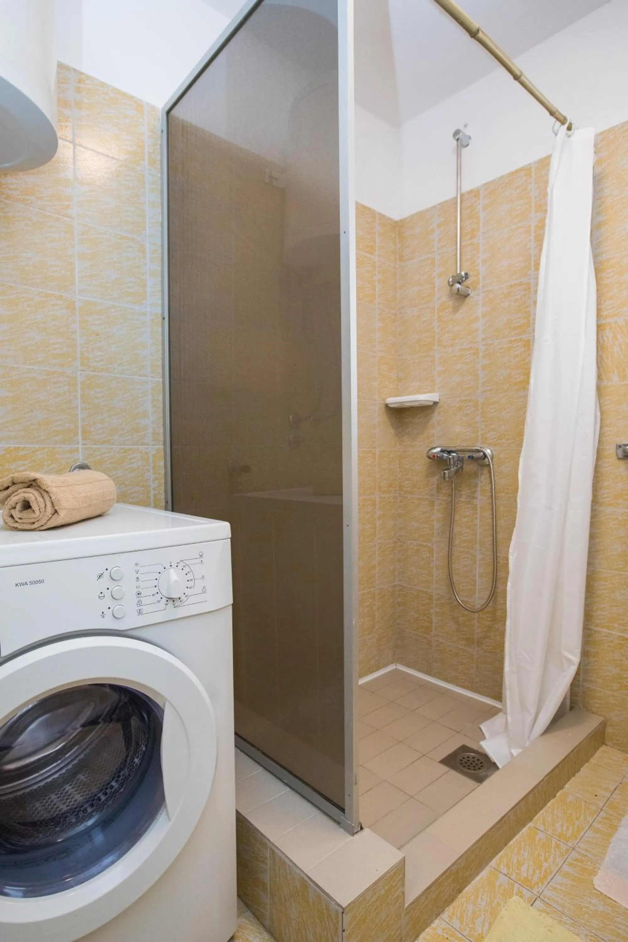 Bathroom in Seaside Studio