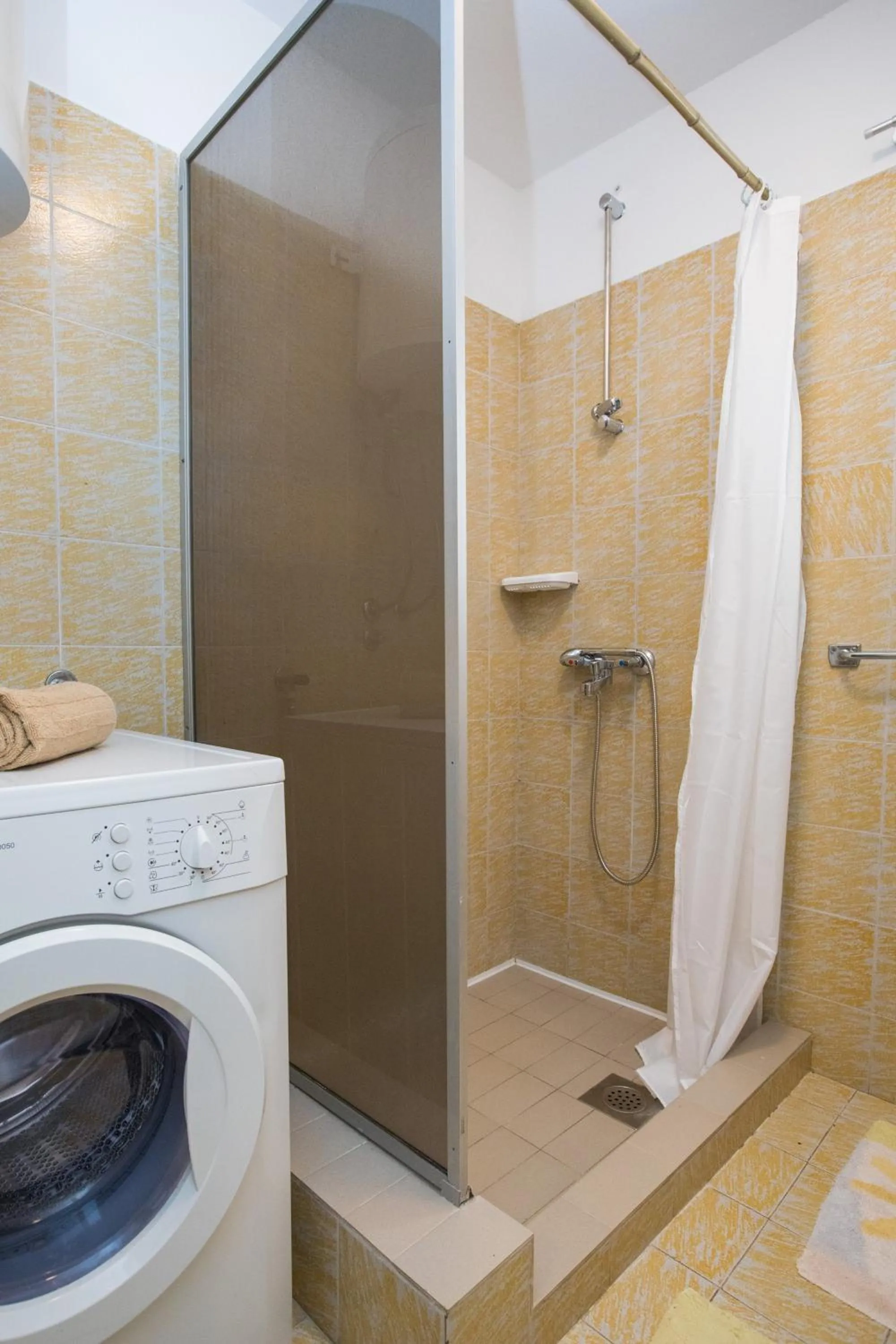 Bathroom in Seaside Studio