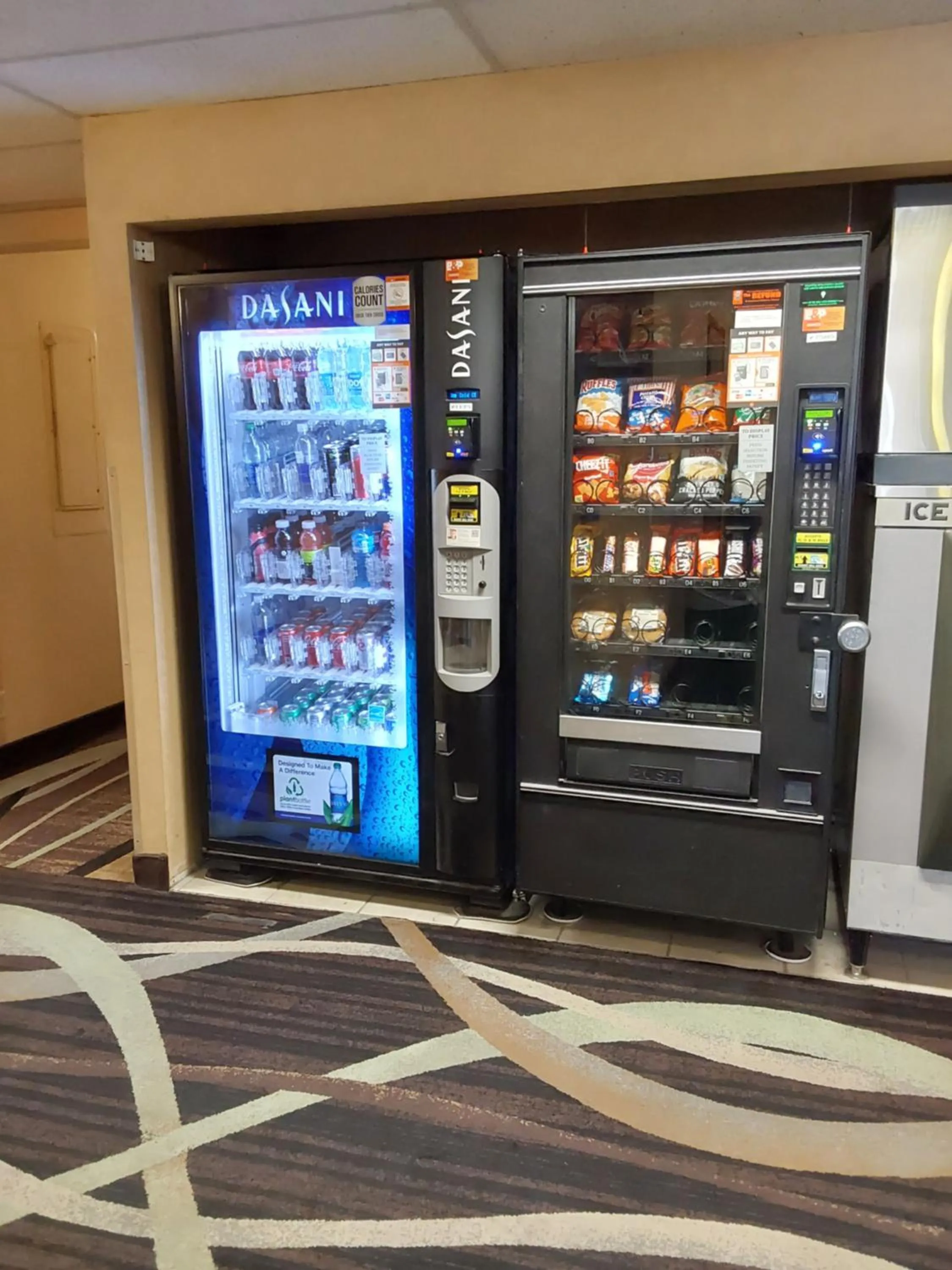 vending machine in Lavissh inn and Suites